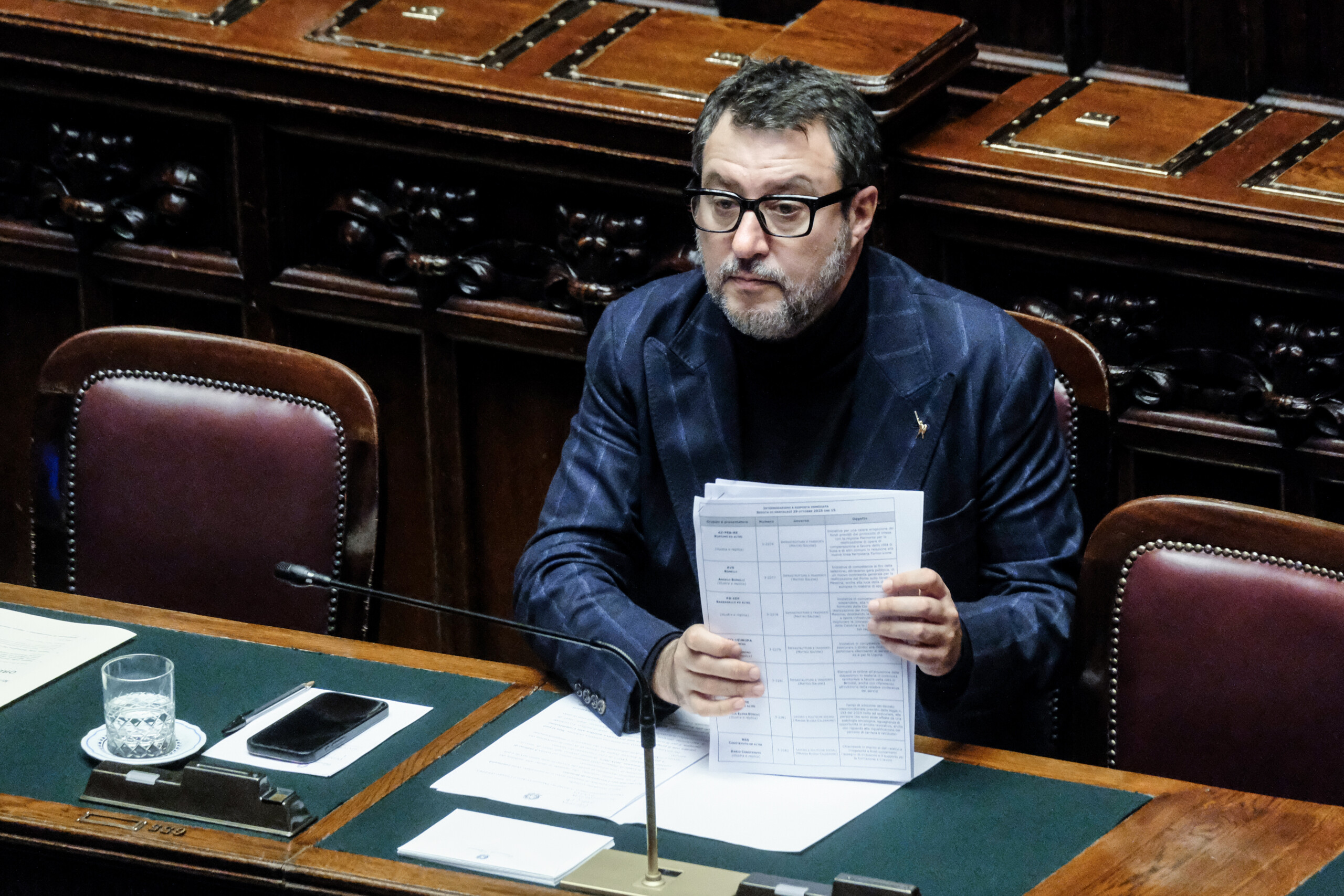 Budget law, Salvini: ‘Ask banks for more to pay law enforcement salaries’ 1 budget law salvini ask banks for more to pay law enforcement salaries scaled