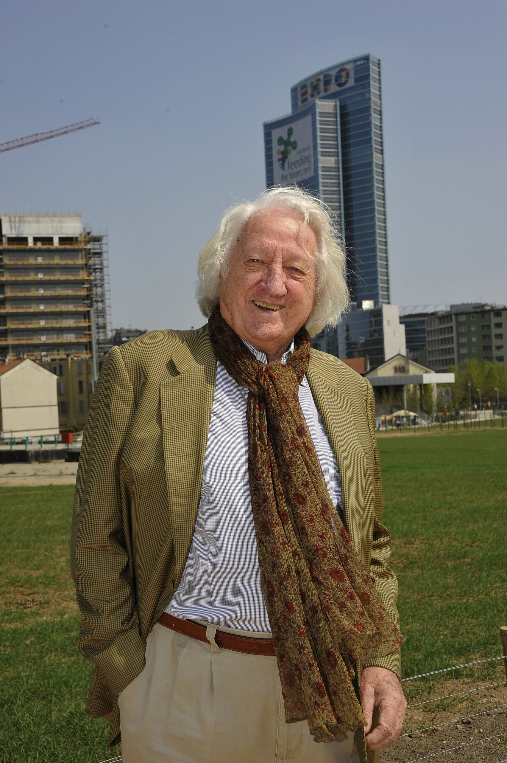 cartoonist giorgio forattini has died at the age of 94 scaled