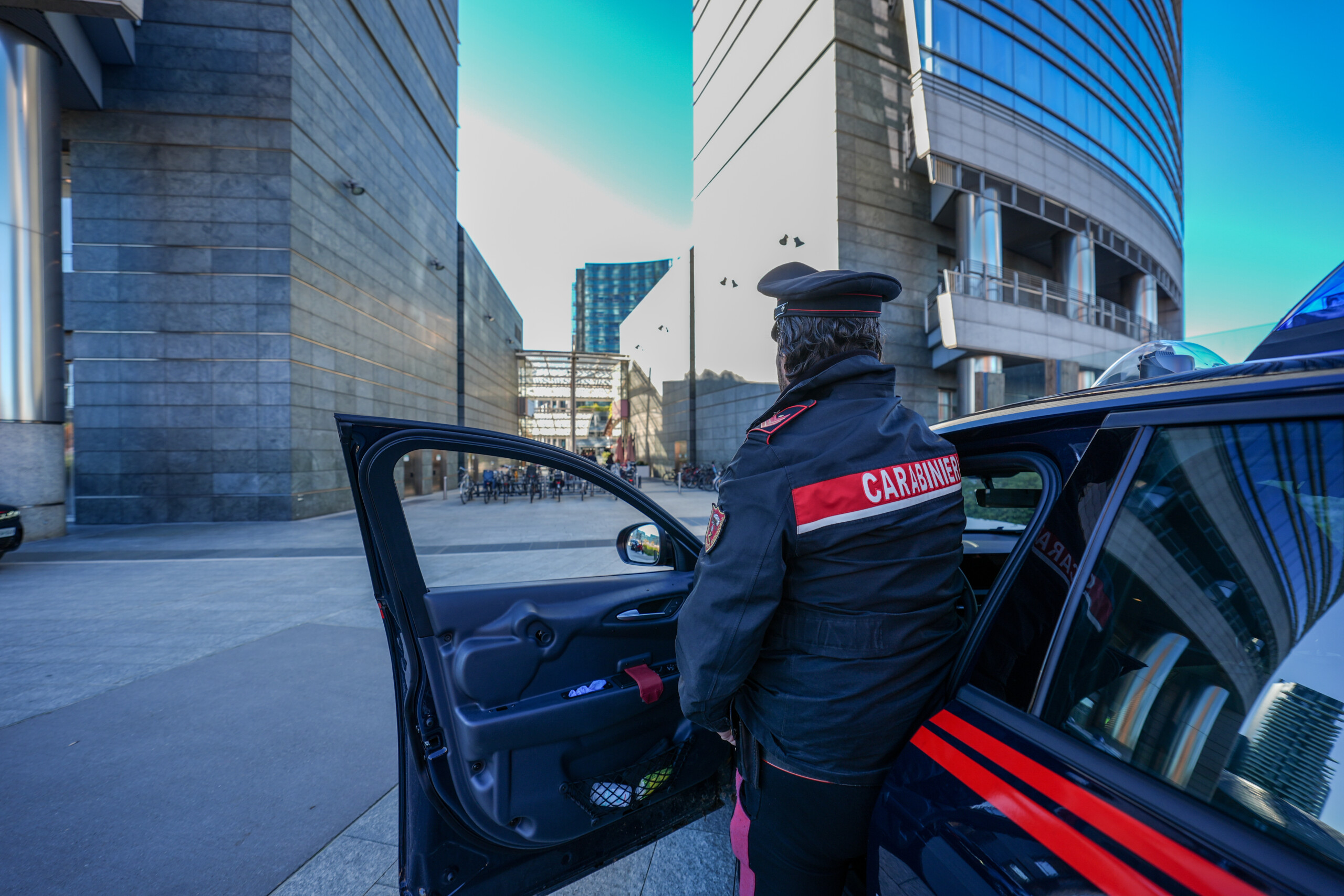 milan 43 year old woman stabbed 59 year old confesses to assault scaled