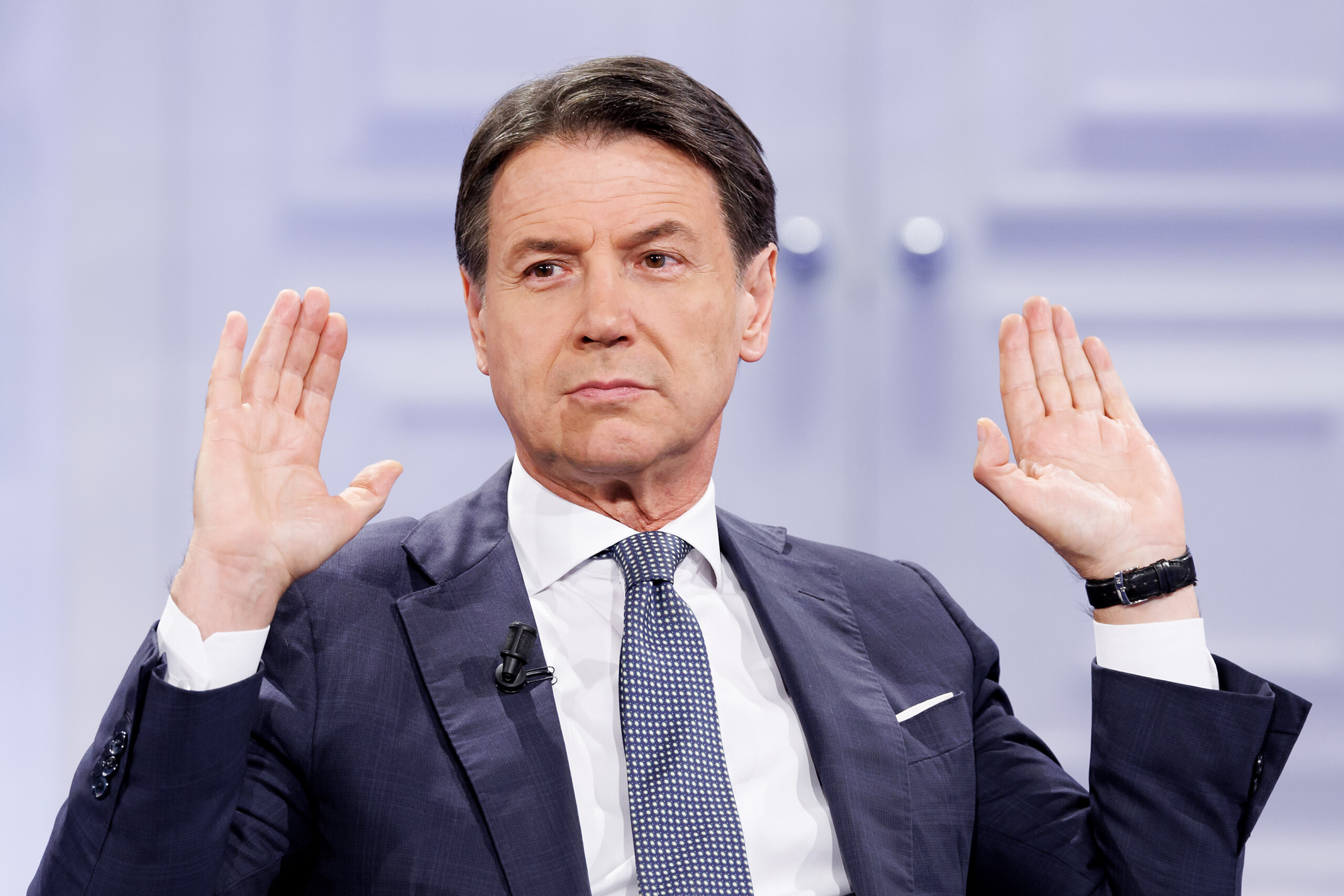 Manoeuvre, Conte: ‘No minimum wage, but CNEL and ministers' salaries increase’ 1 manoeuvre conte no minimum wage but cnel and ministers salaries increase scaled
