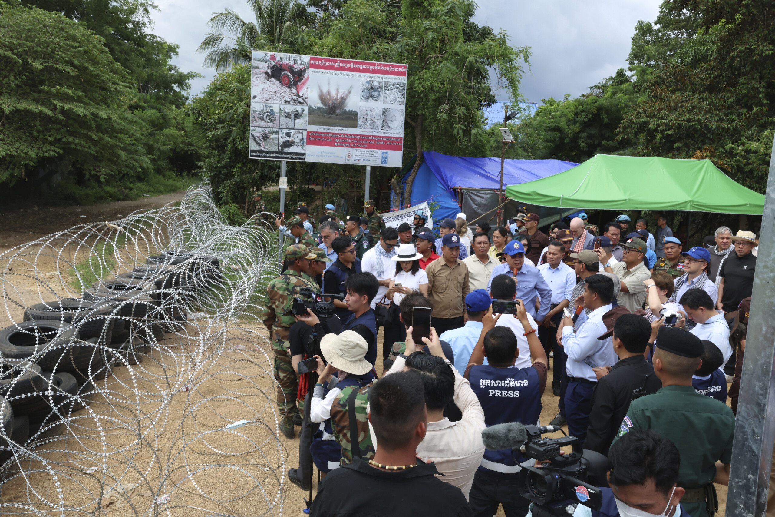 thailand suspends peace agreement with cambodia scaled