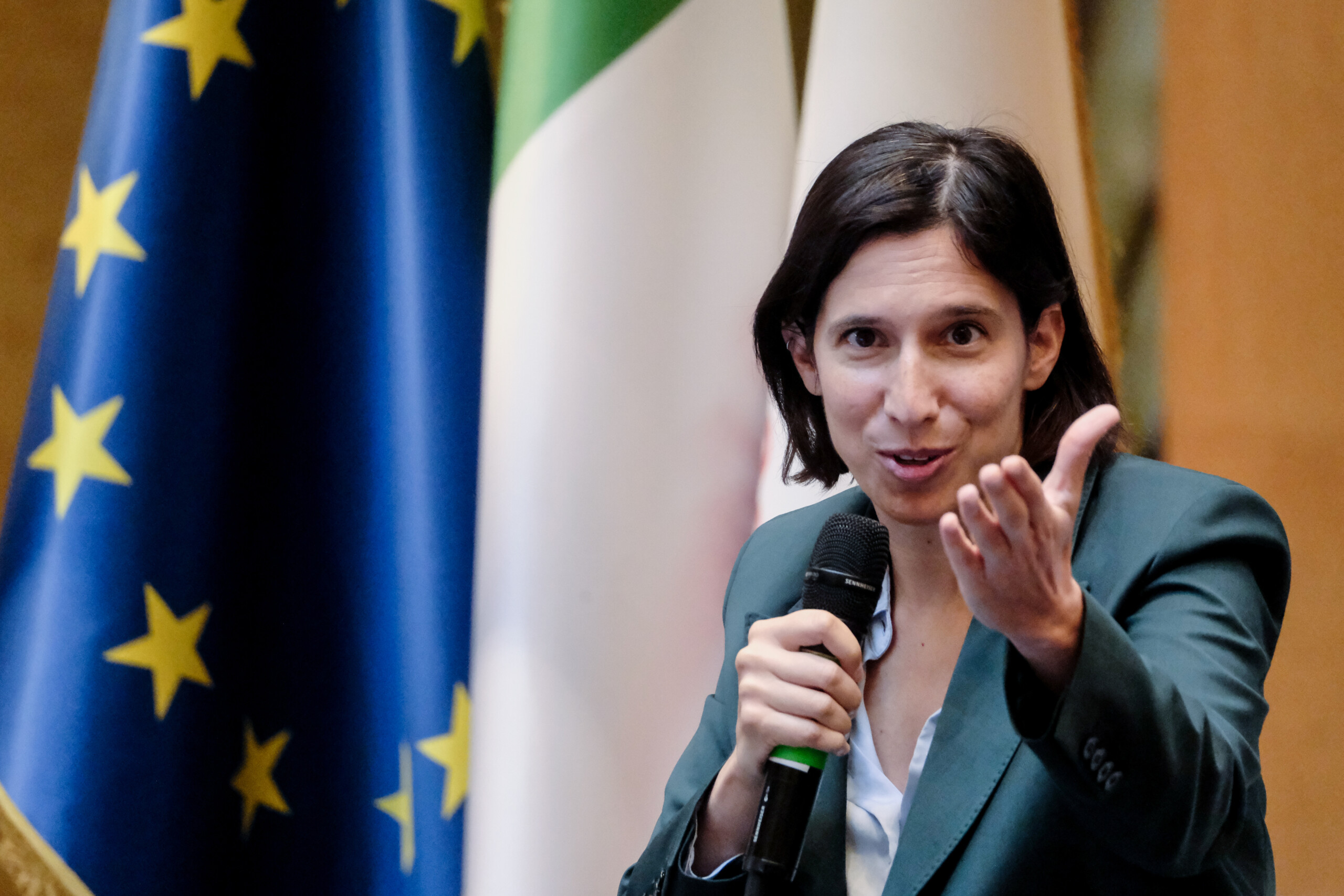 Budget, Schlein: "They’re bringing back the 2003 tax amnesty, it’s old politics" 1 budget schlein theyre bringing back the 2003 tax amnesty its old politics scaled