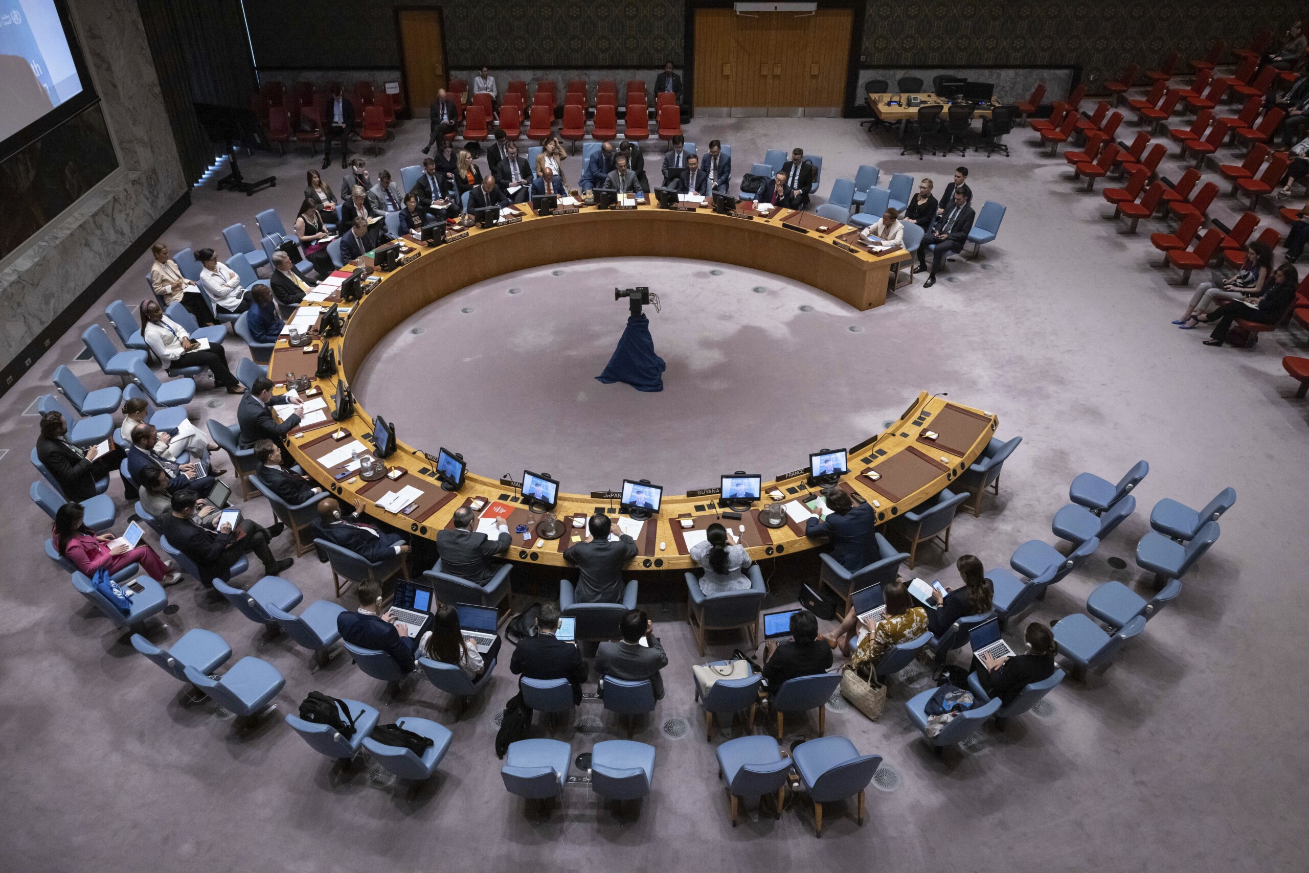 Gaza: UN Security Council approves US plan 1 gaza un security council approves us plan scaled