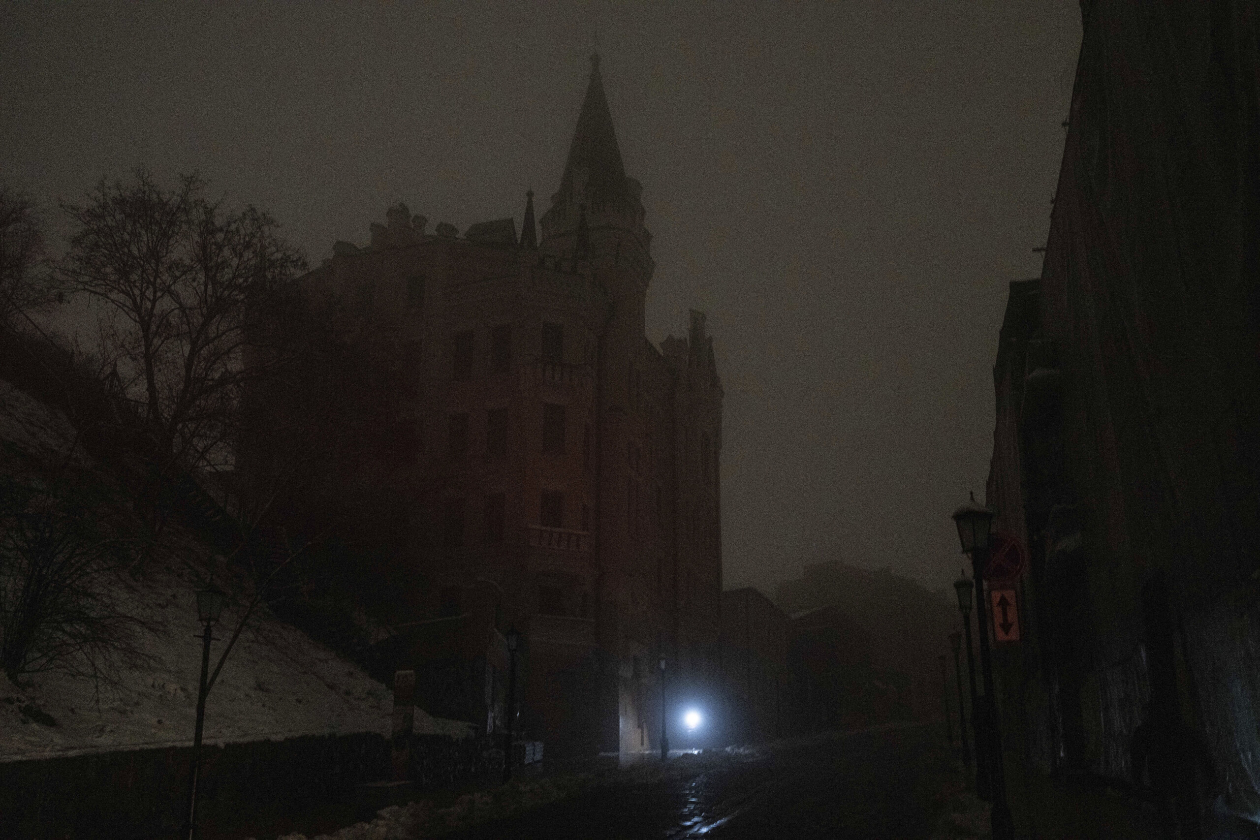 ukraine kiev power cuts in various regions scaled