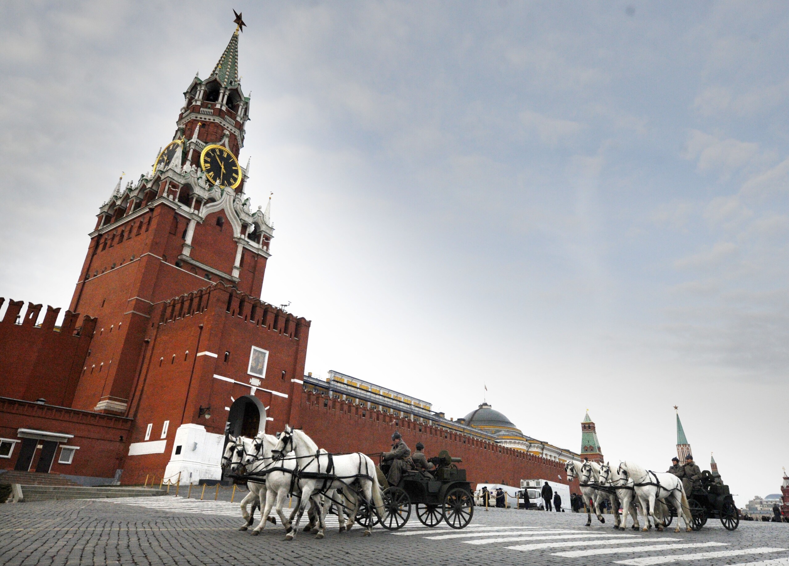 ukraine kremlin a serious process underway for peace scaled