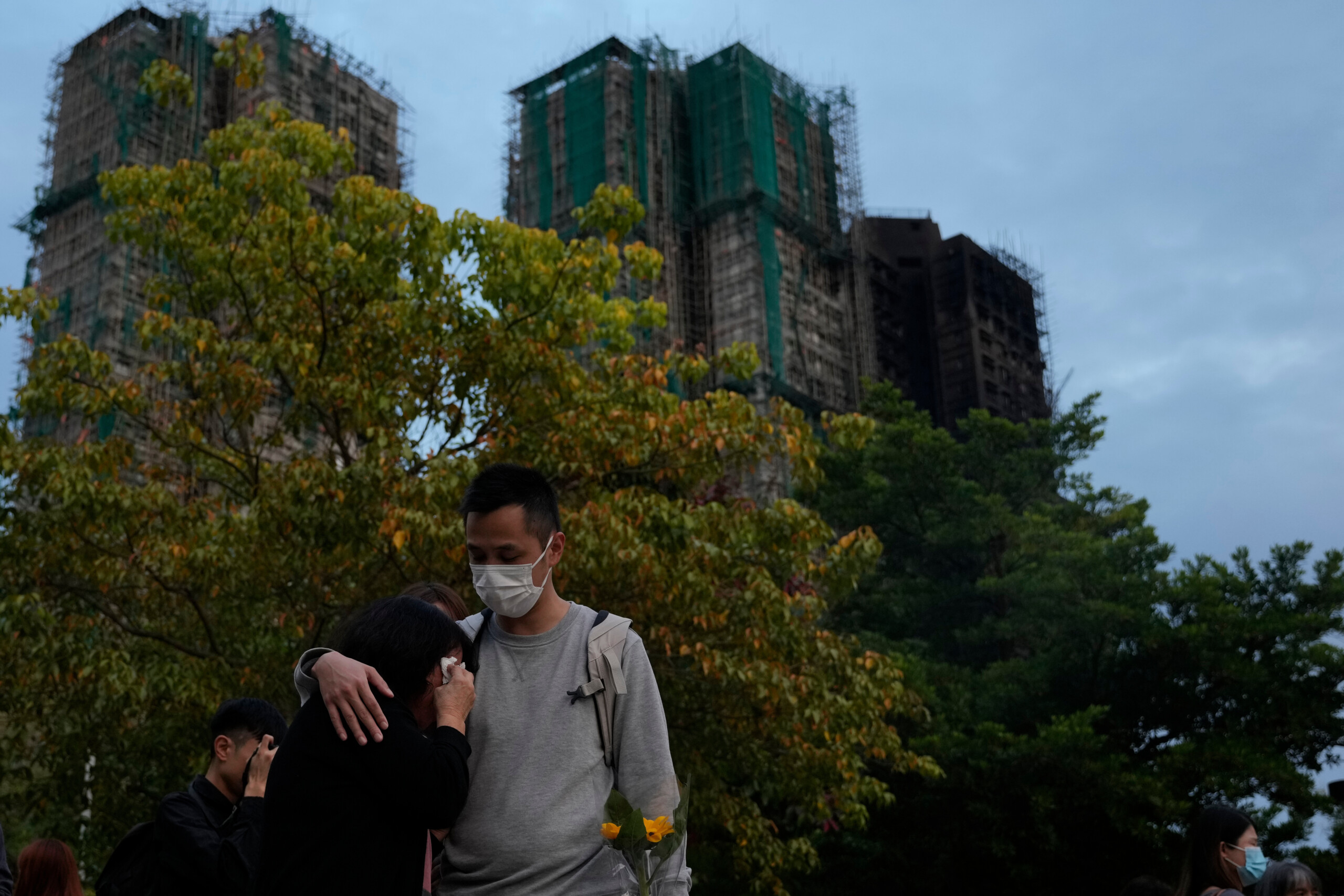 hong kong death toll rises to 159 in high rise fire including 1 year old child scaled