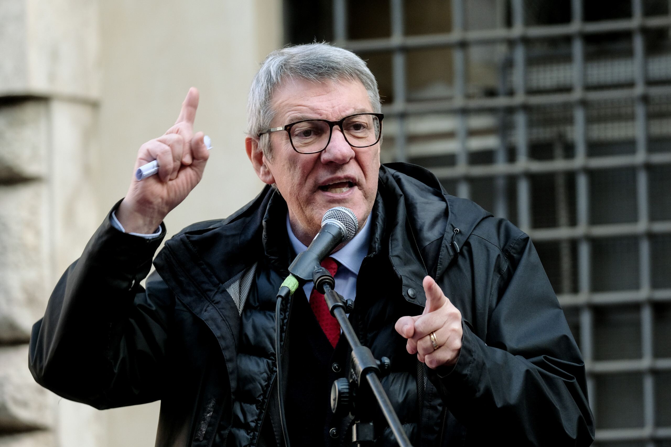 budget cgil calls for general strike on 12 december demonstrations across italy scaled