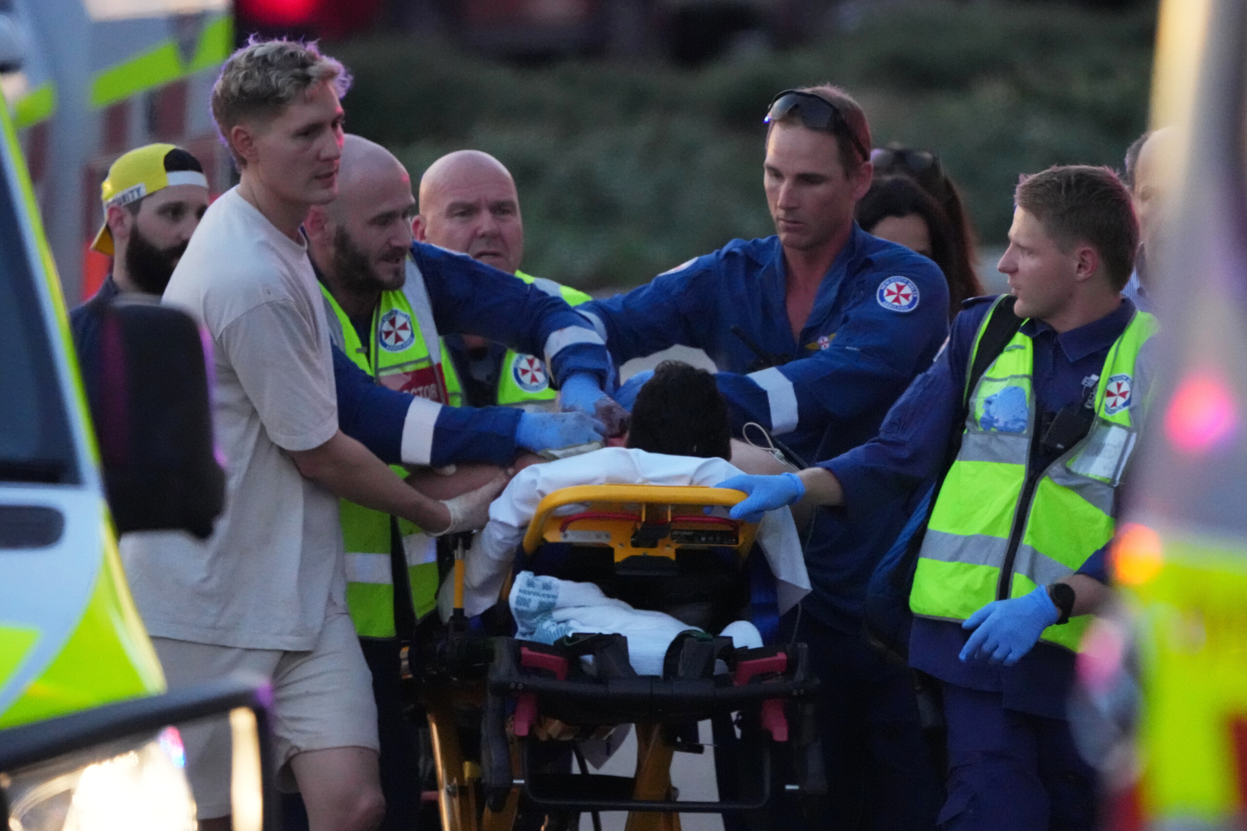 Australia: mass shooting on Sydney beach, two suspects arrested 1 australia mass shooting on sydney beach two suspects arrested scaled