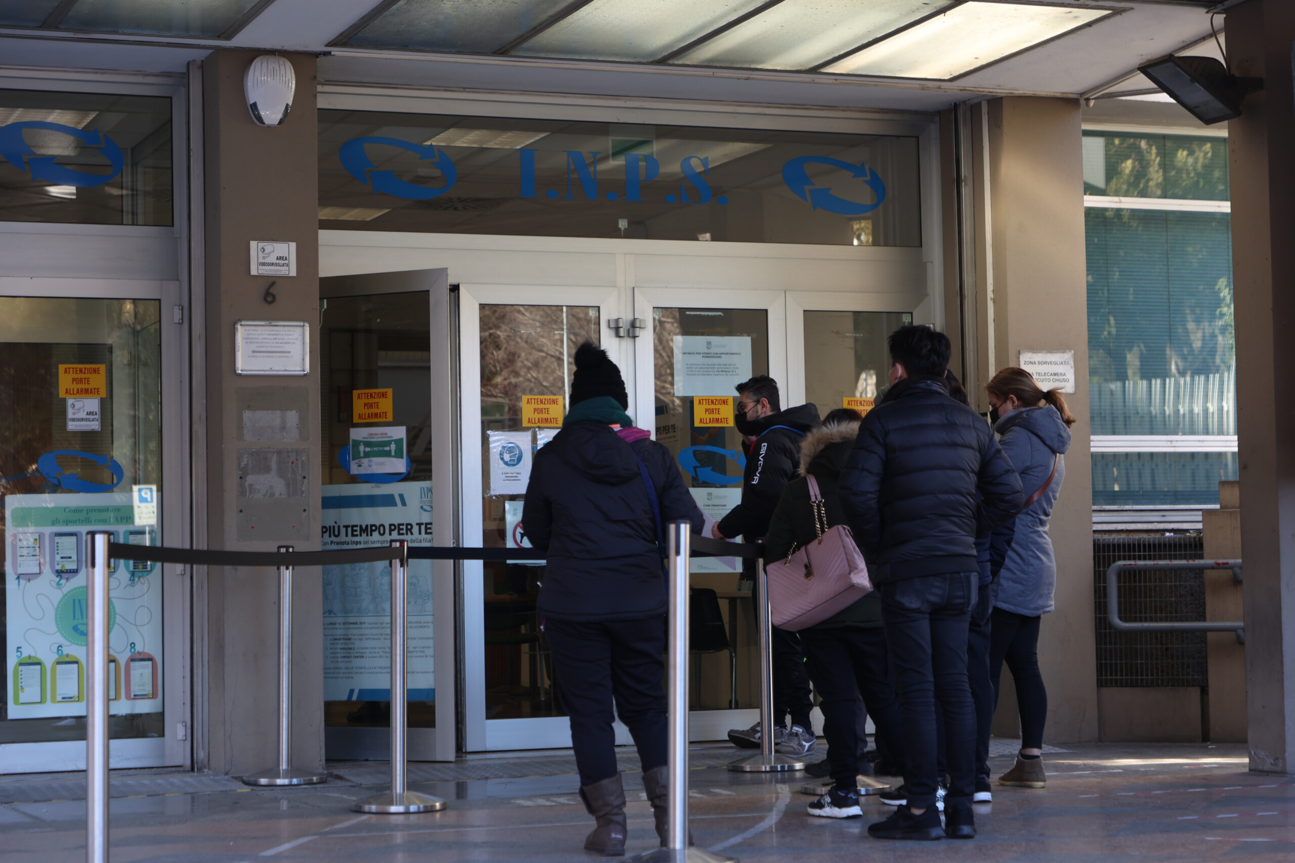 budget law from 2032 longer waiting period for early retirement less weight for university degrees scaled