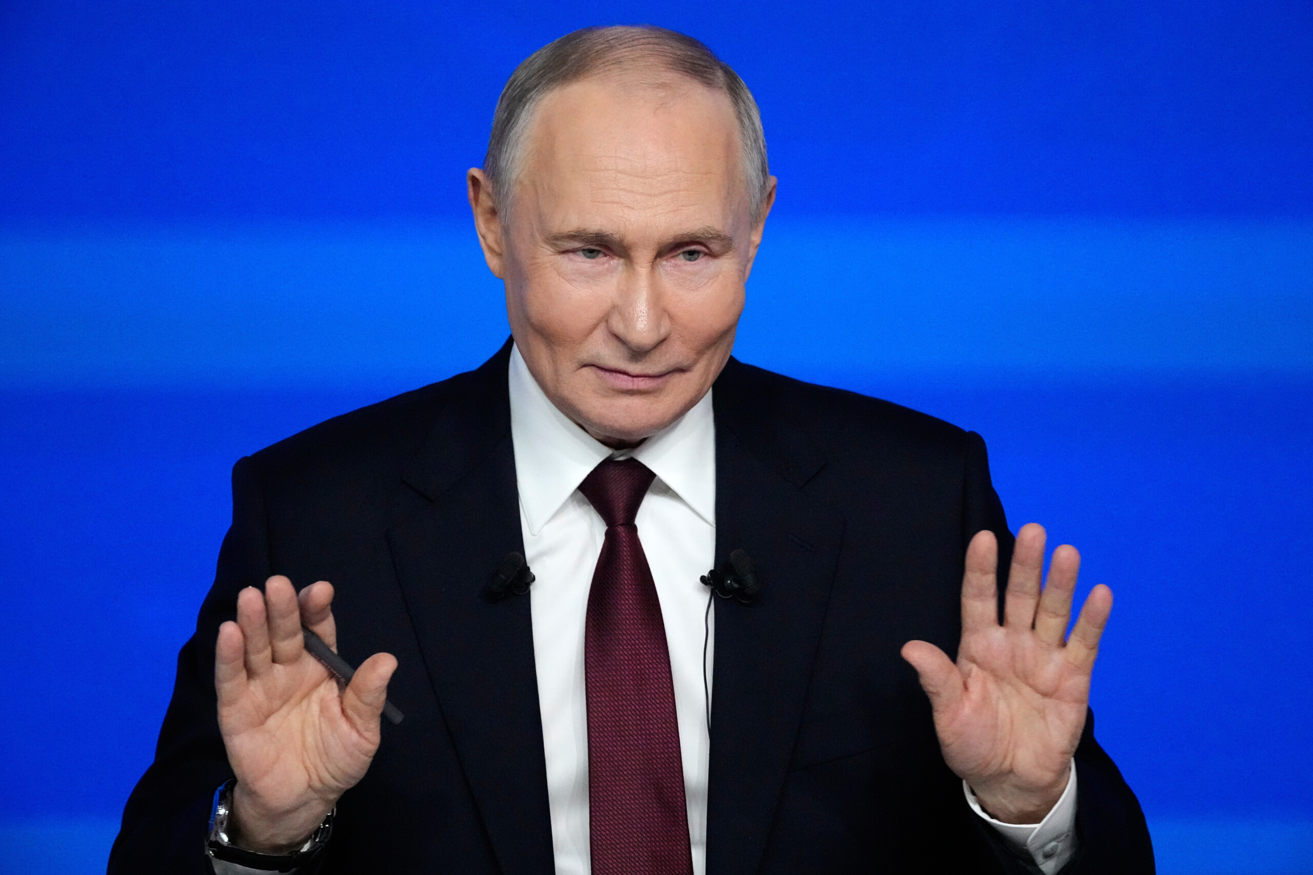 Russia, Putin admits: “I am in love” 1 russia putin admits i am in love scaled