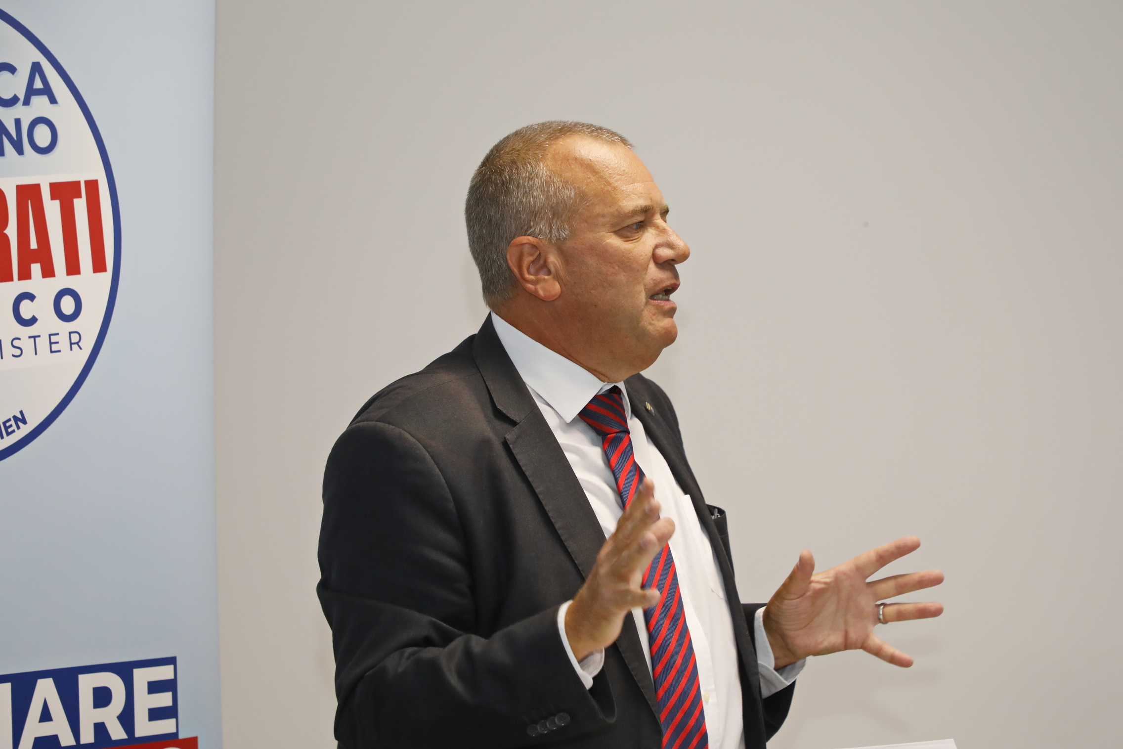 budget urzi fdi on the home stretch despite gaps left by m5s