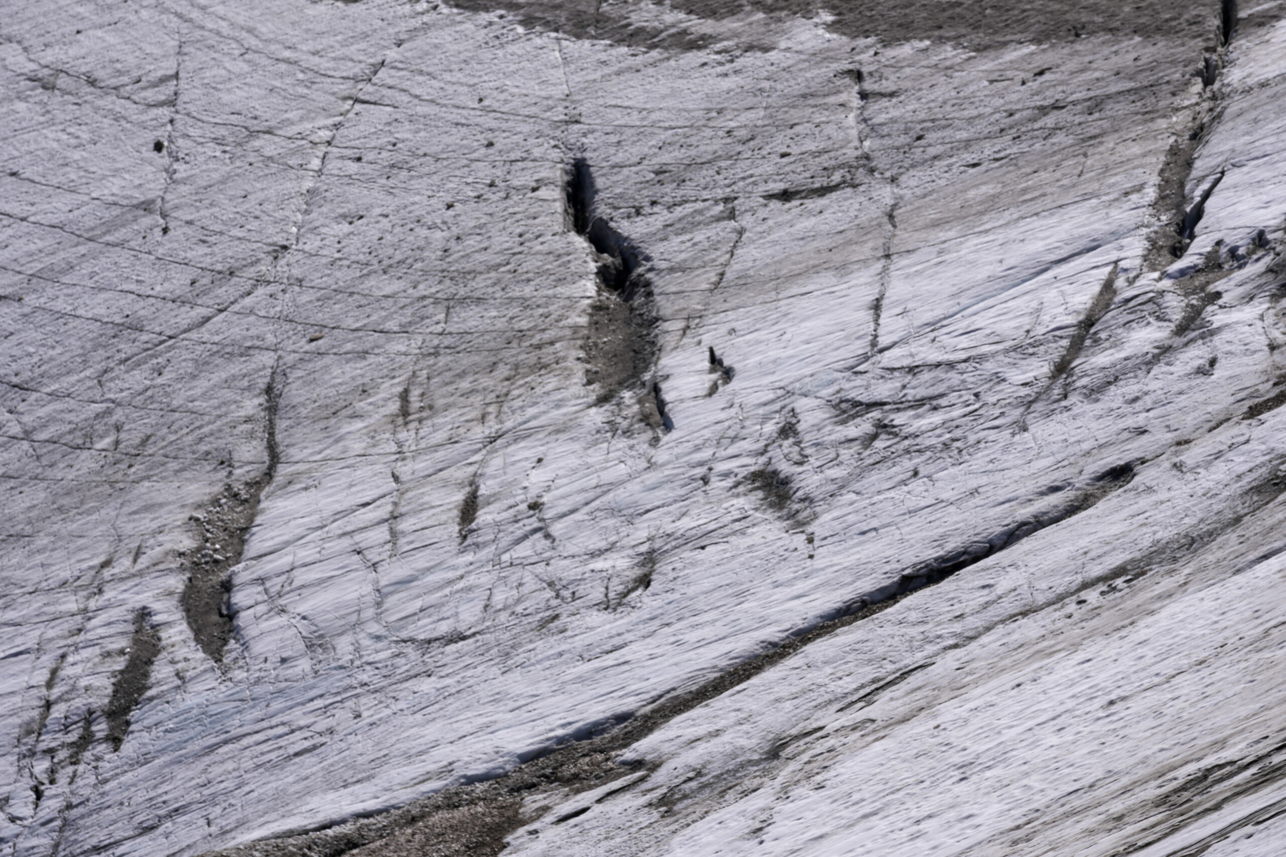 mountains roman freerider dies after being caught in an avalanche on the marmolada scaled