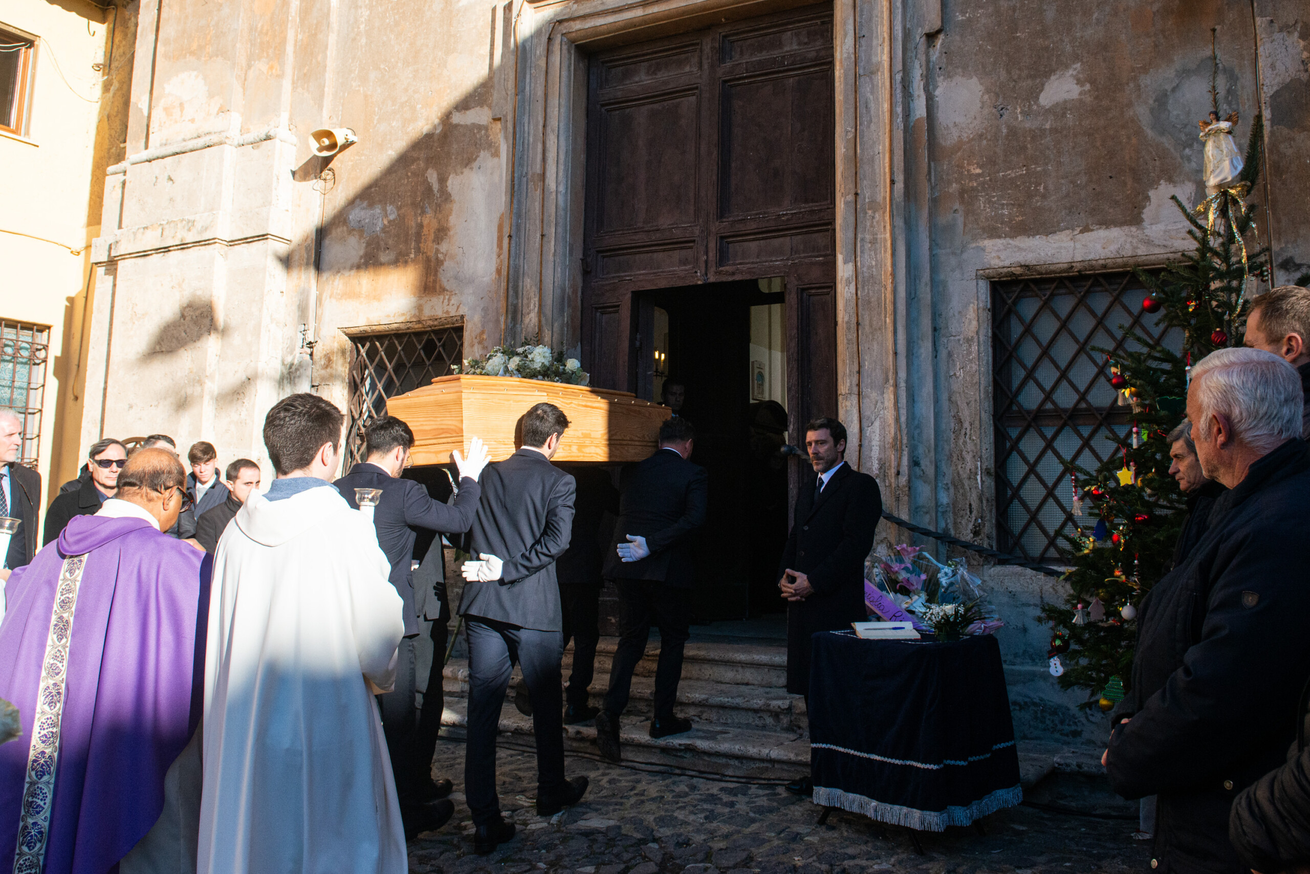 Funeral held for Maria Sole Agnelli, attended by John and Ginevra Elkann 1 funeral held for maria sole agnelli attended by john and ginevra elkann scaled
