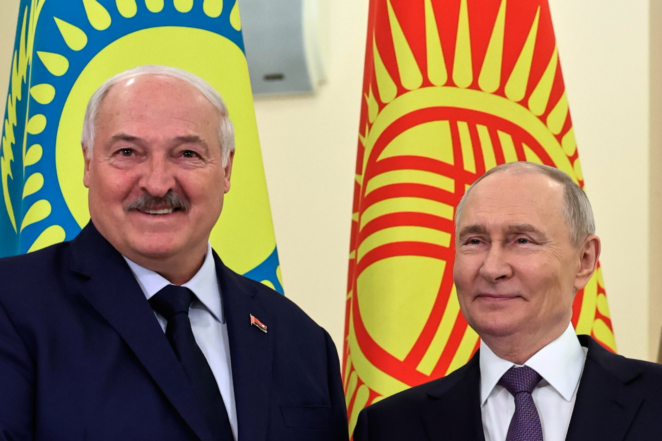 ukraine lukashenko putin does not want to attack kievs decision making centres scaled