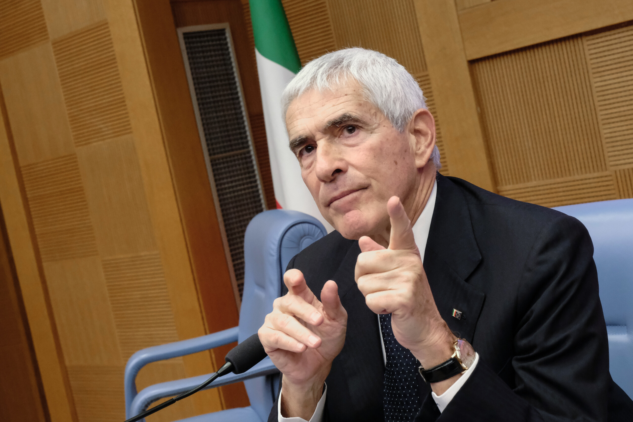 Venezuela: Casini expresses doubts about what is happening 1 venezuela casini expresses doubts about what is happening scaled