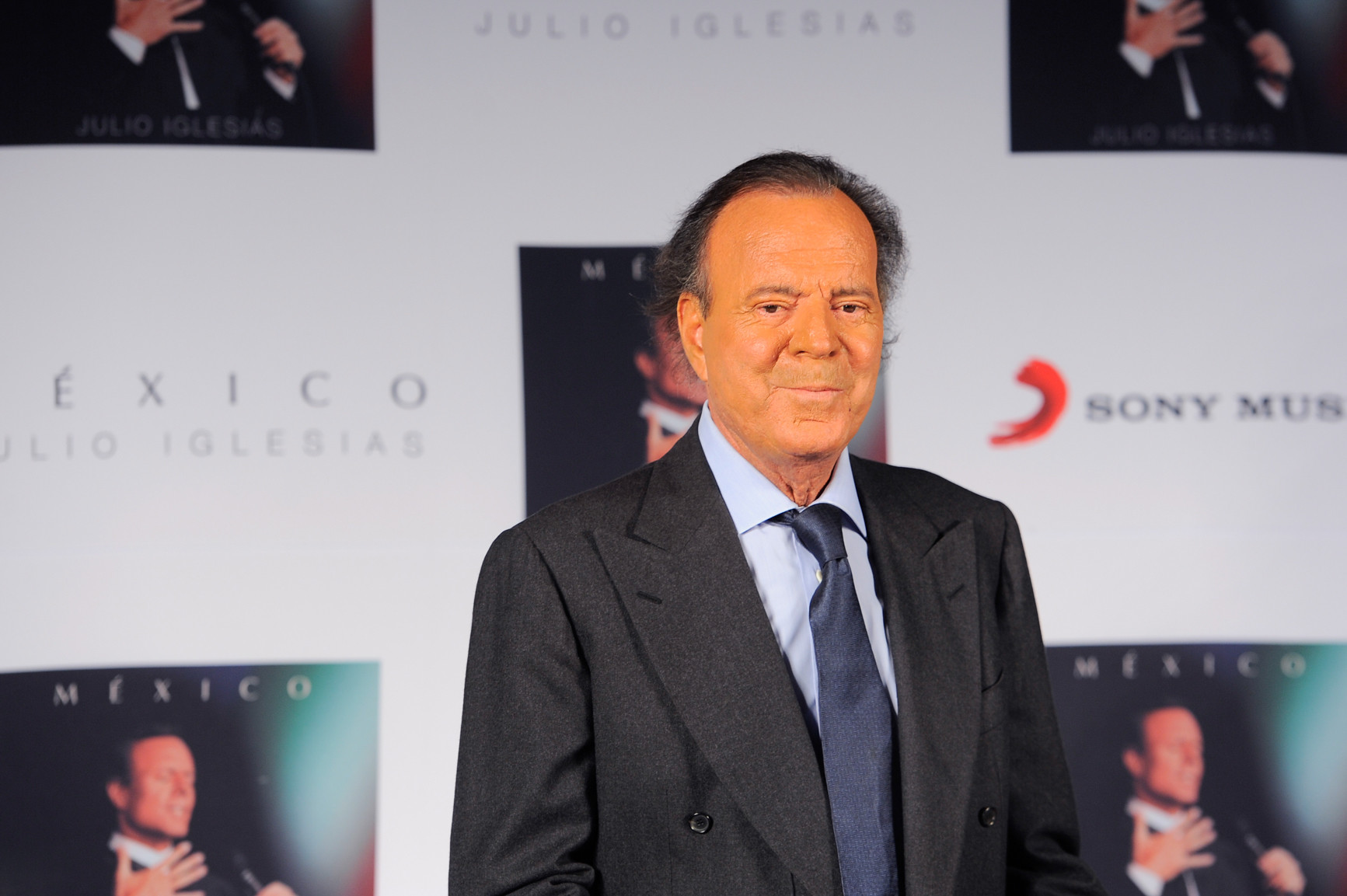 spain media reports julio iglesias accused of sexual assault by two women