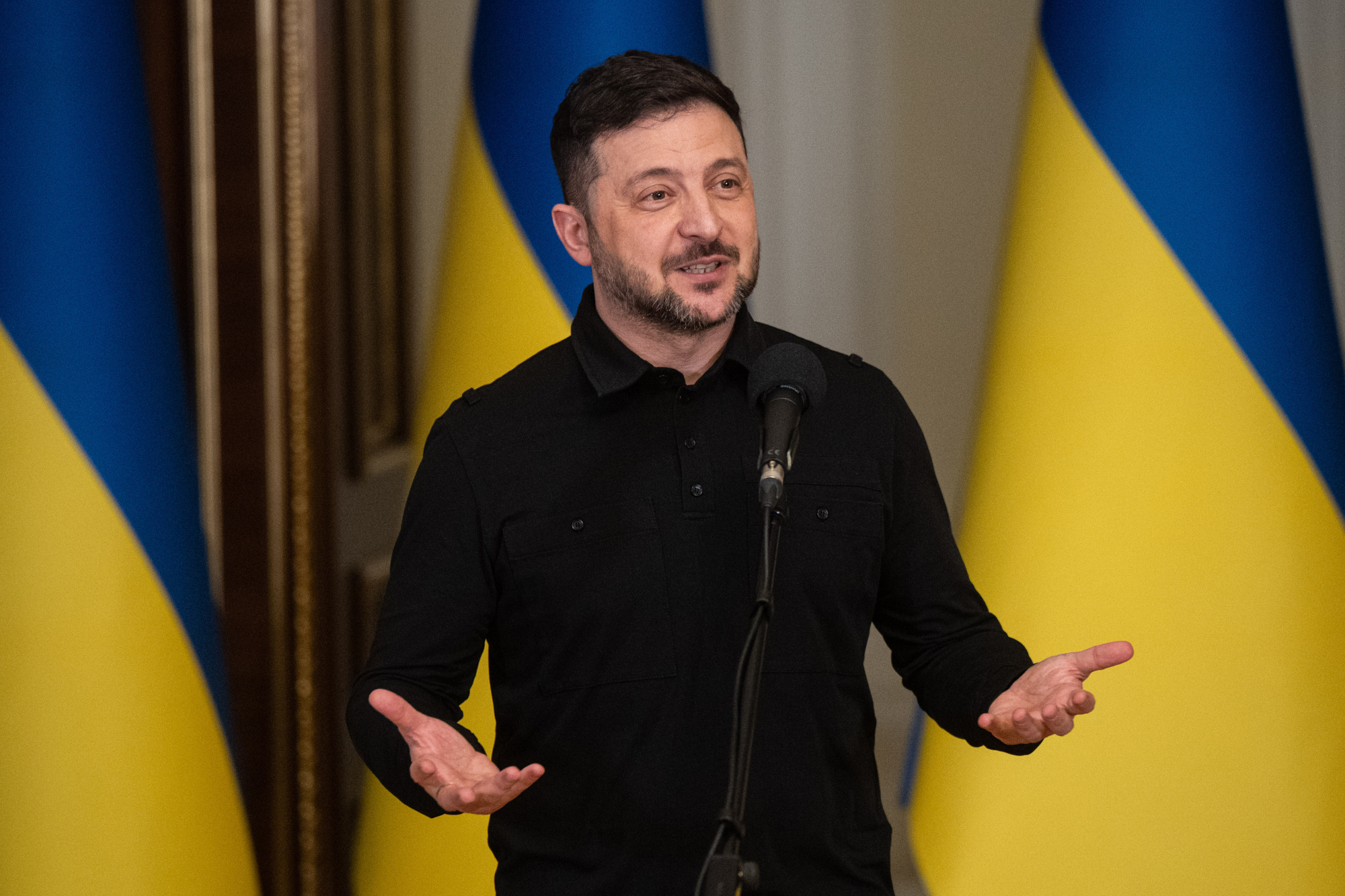 ukraine zelensky respond to russian raids with new aid packages
