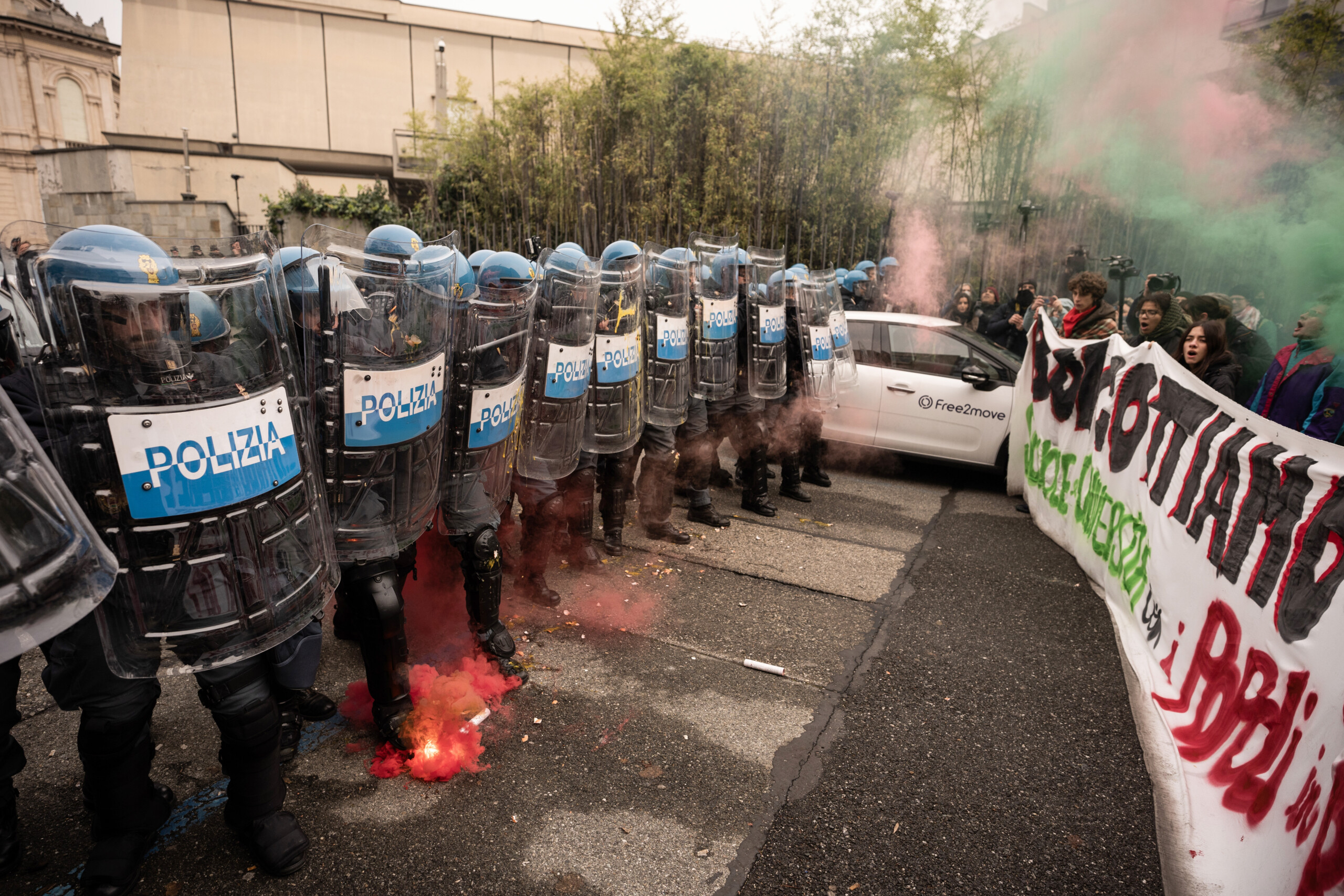 Turin: violence at Pro-Pal march, eight precautionary measures 1 turin violence at pro pal march eight precautionary measures scaled
