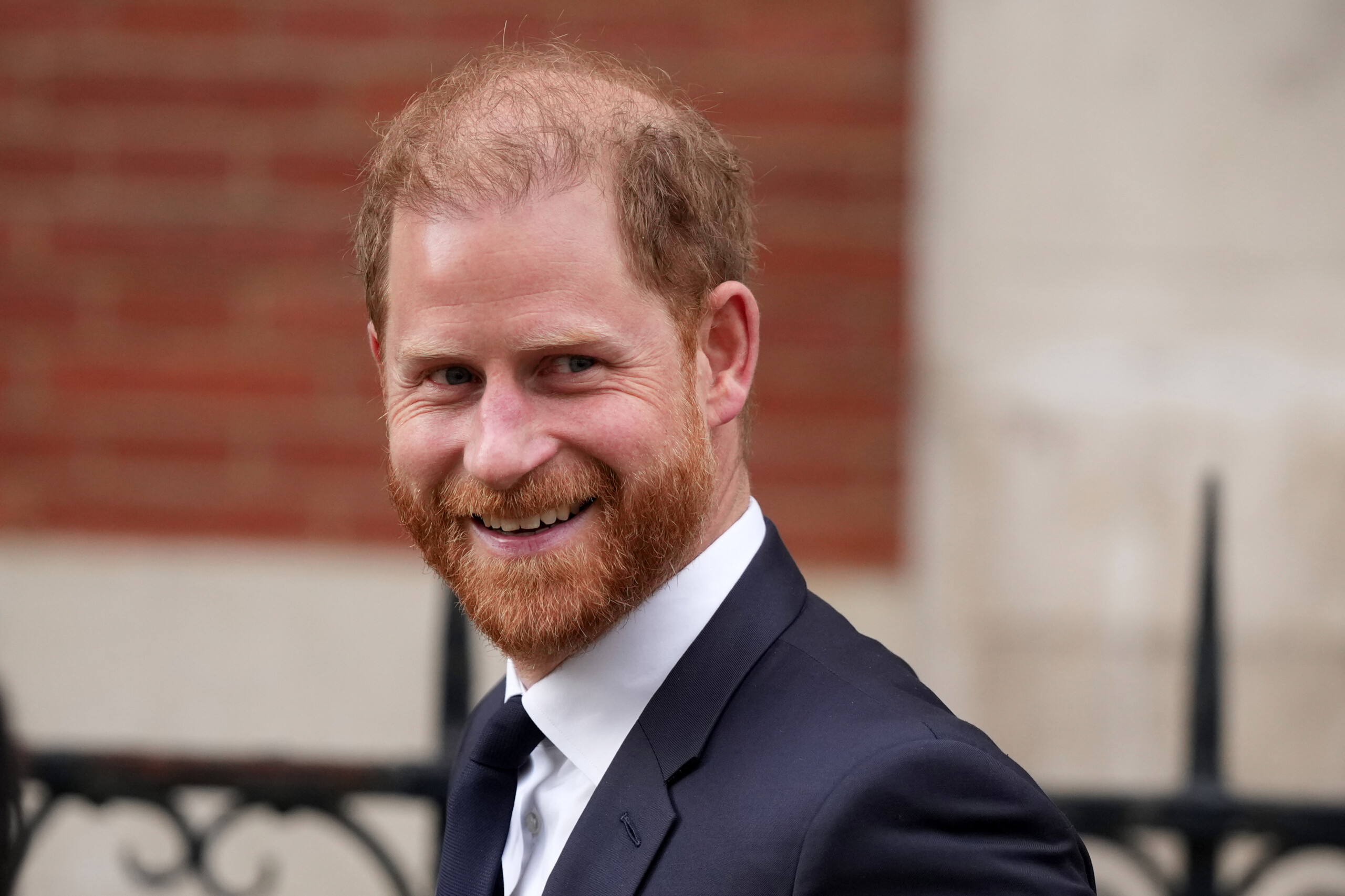 prince harry ready to testify in case against daily mail scaled