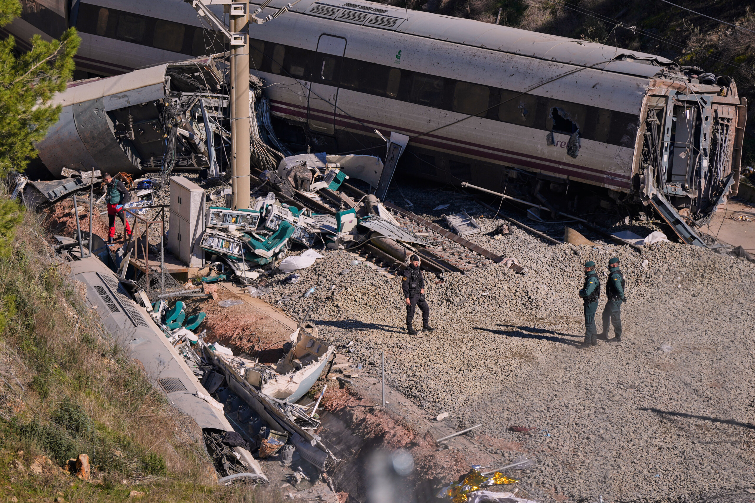 spain el pais fatigue fracture of the track may have caused the adamuz accident scaled