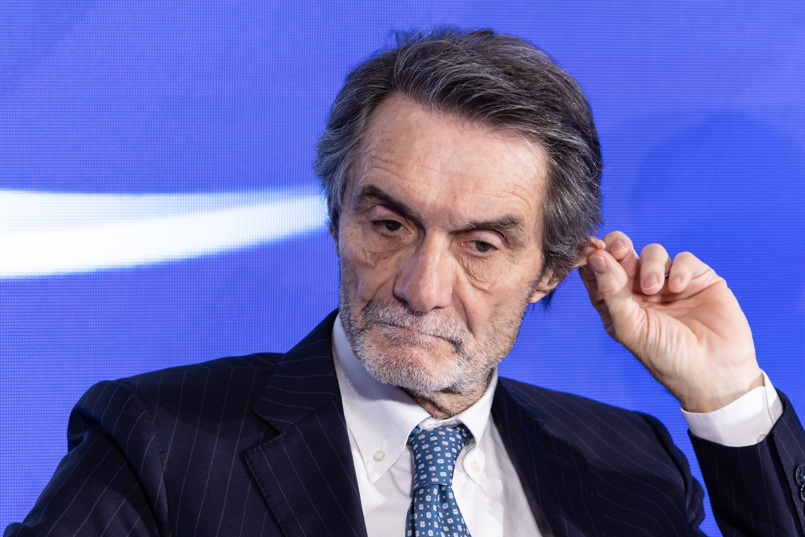 milan cortina olympics a fontana no confirmation on the presence of ice agents scaled