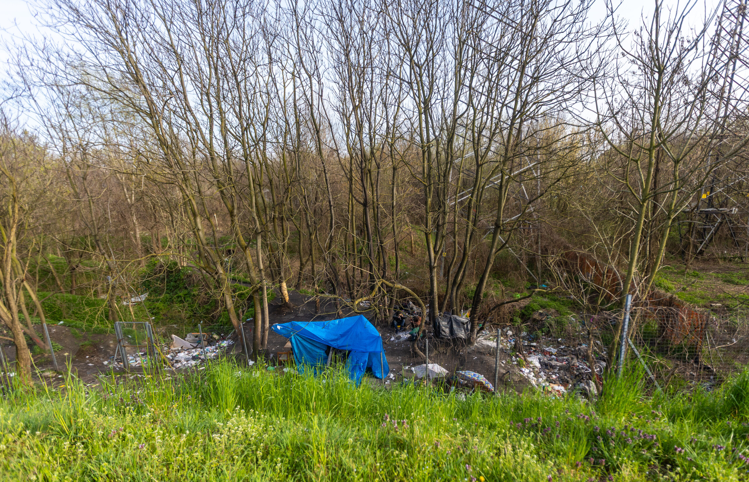 milan officer to prosecutor i wanted to chase him i was very afraid scaled