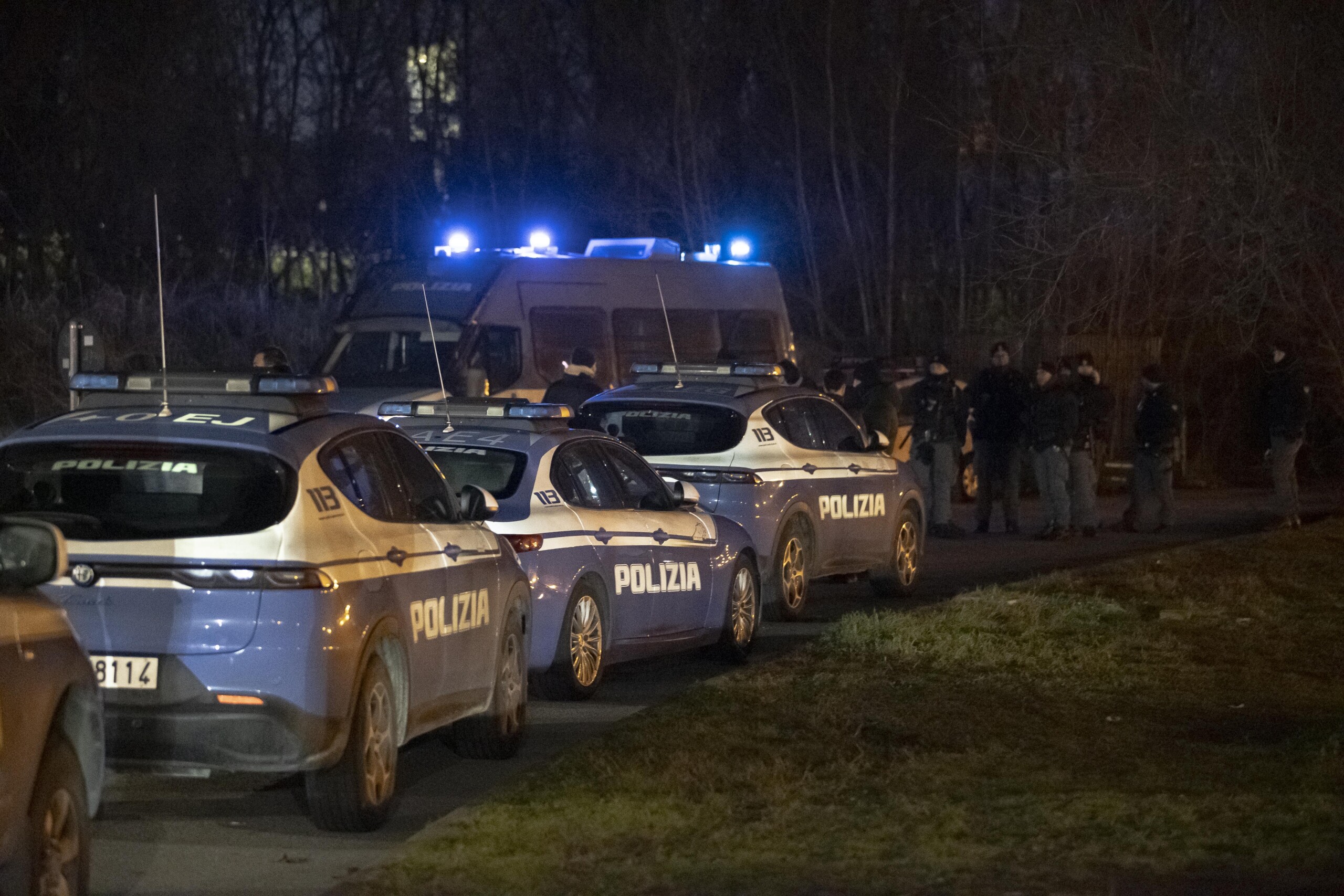 Milan, police officer to prosecutor: ‘I aimed at the silhouette.’ Autopsy ordered. 1 milan police officer to prosecutor i aimed at the silhouette autopsy ordered scaled