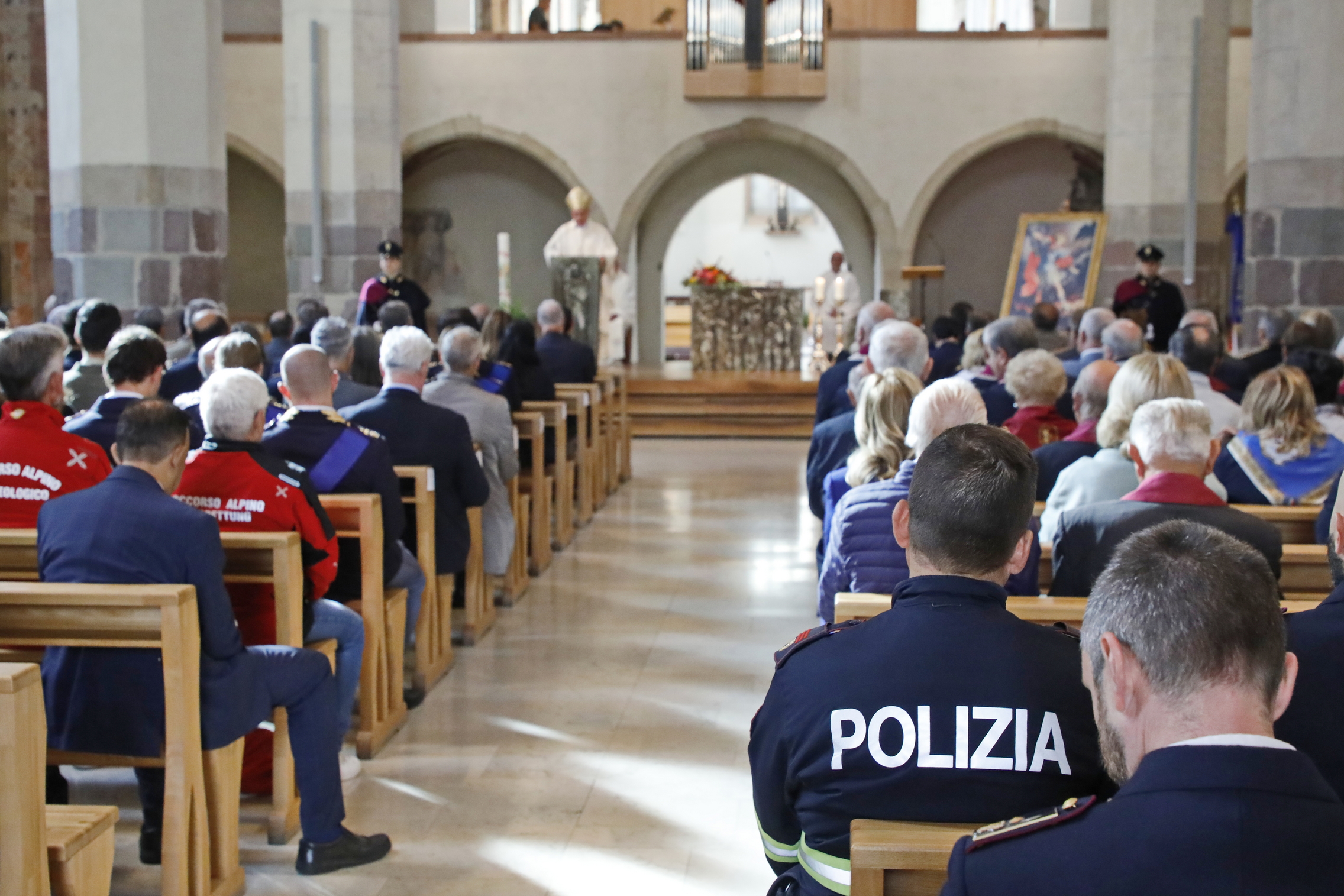 piracy operation against cybercrime searches in italy and europe