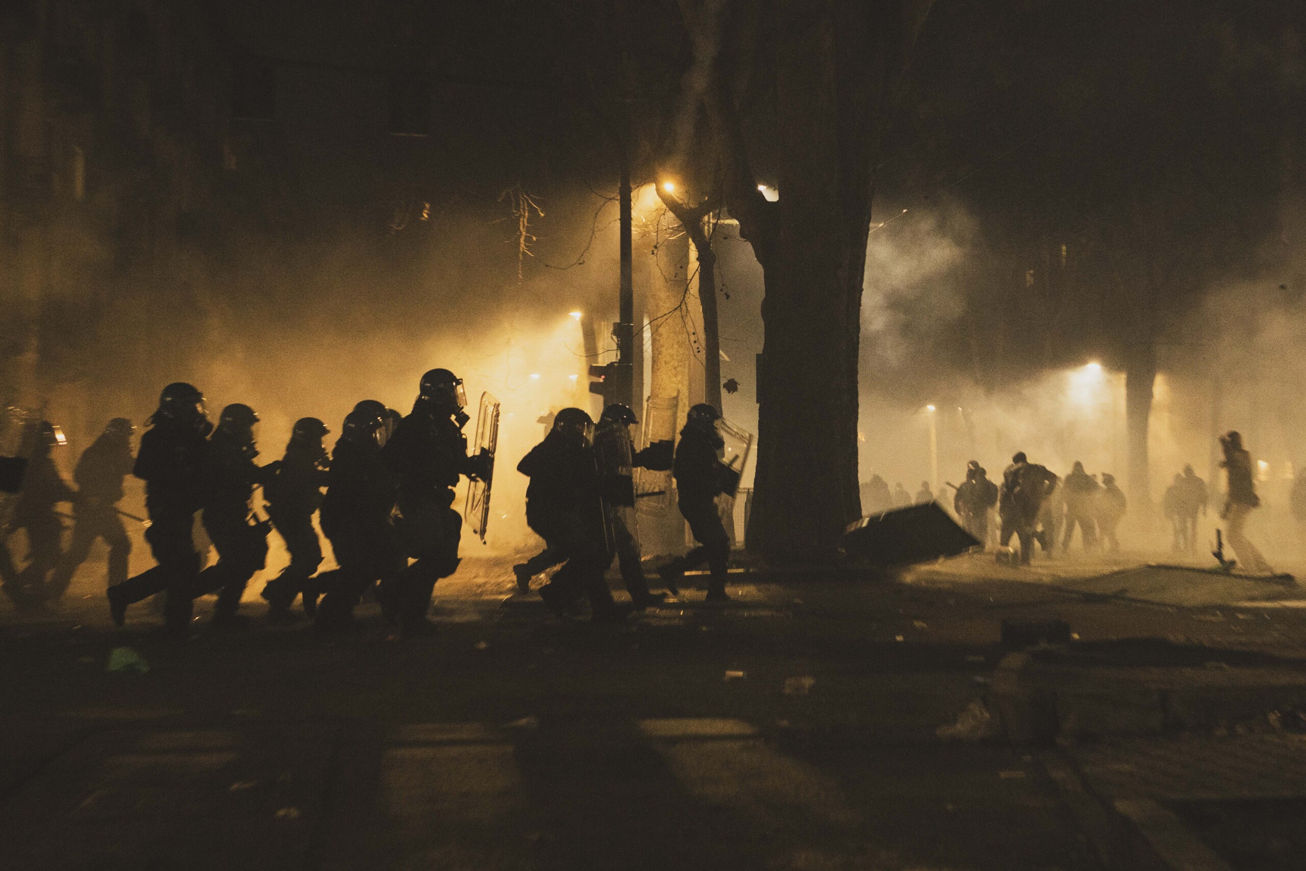 askatasuna the demonstration turns into urban guerrilla warfare scaled