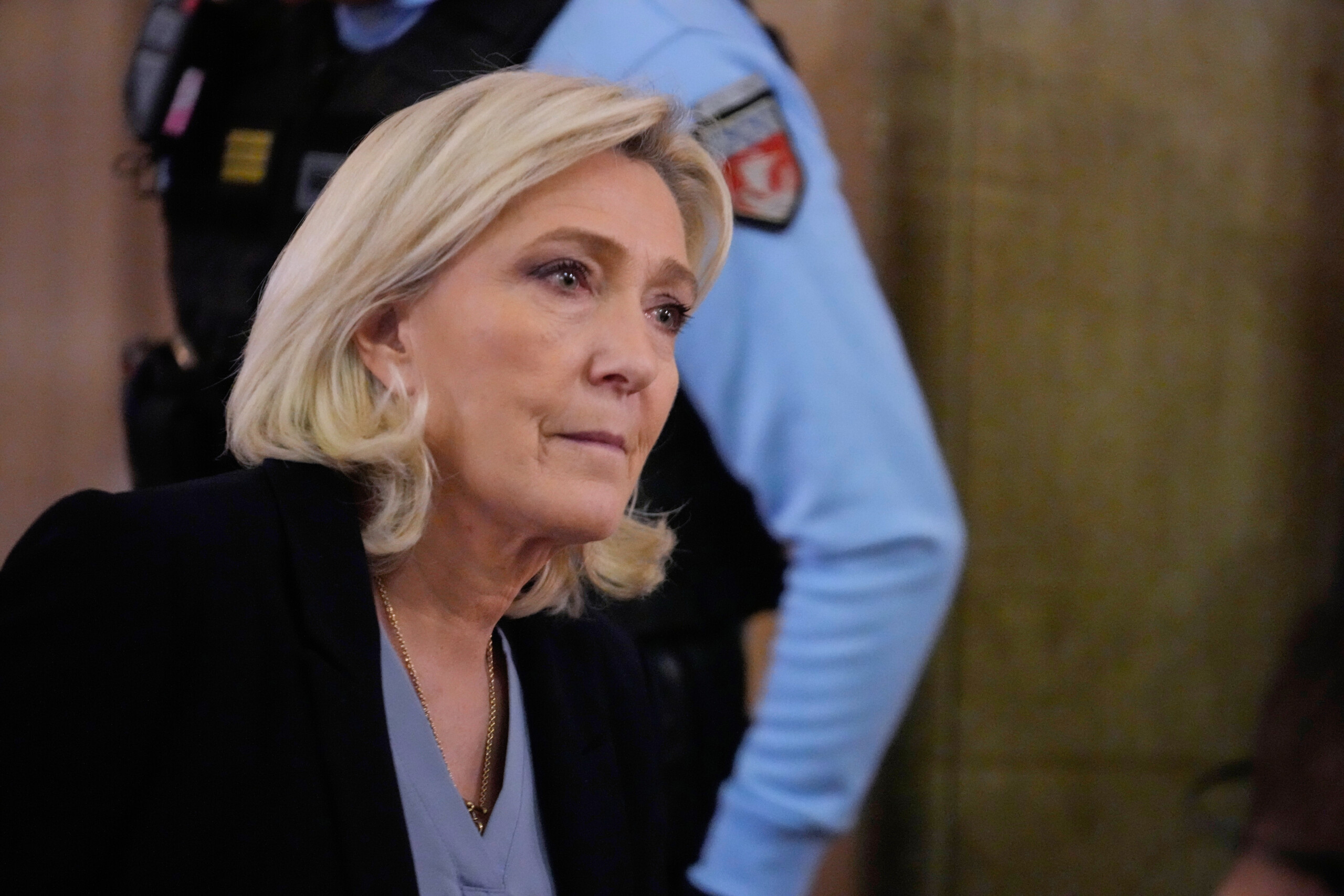 france prosecutors seek to ban marine le pen from holding public office scaled