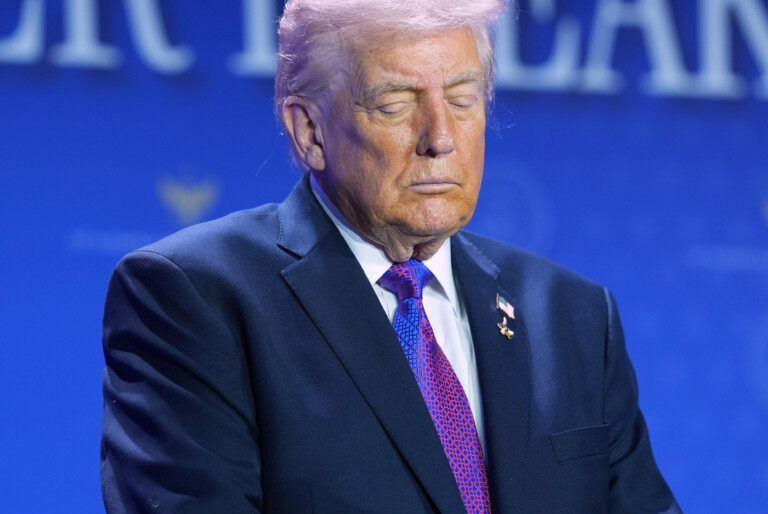 us white house removes video about obama posted by trump mistake by a staff member