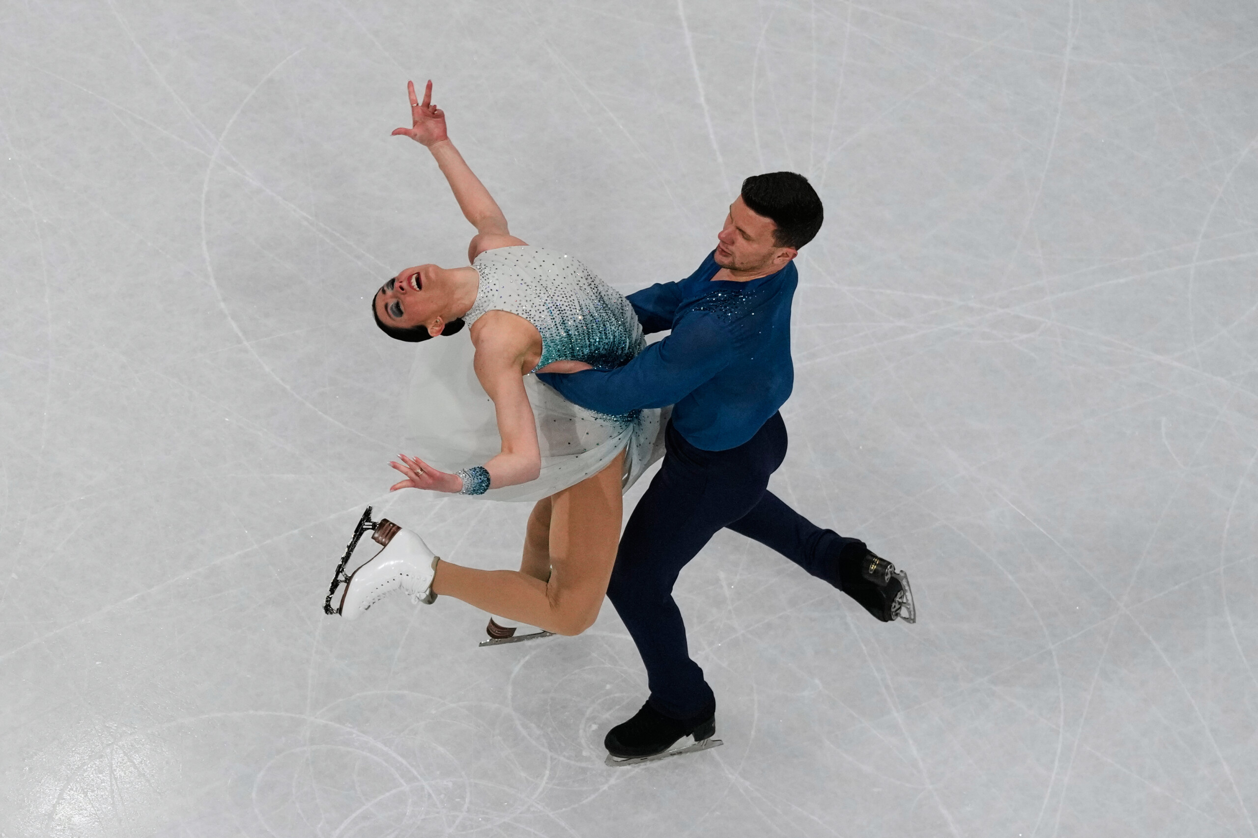 milan cortina figure skating guignard fabbri superb italy third in team event scaled