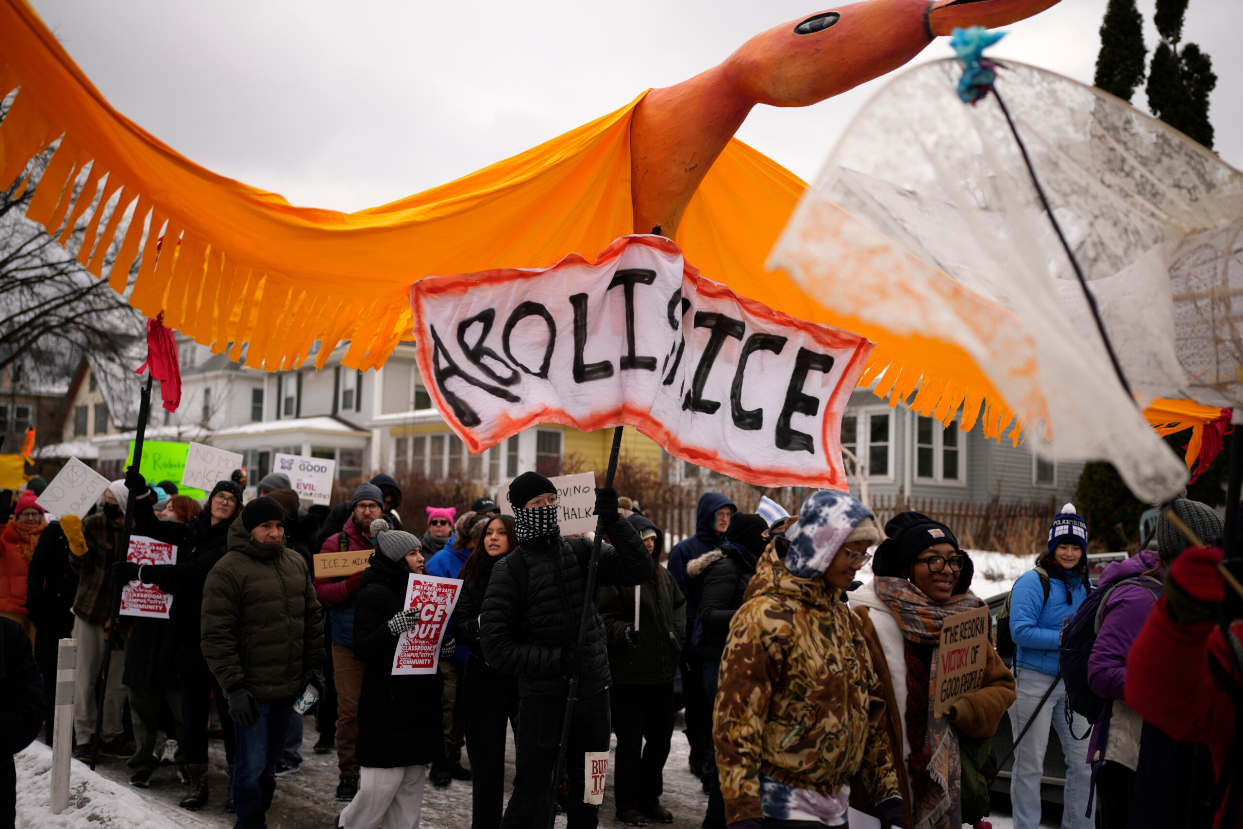 usa police arrest protesters at ceremony for renee good in minneapolis scaled