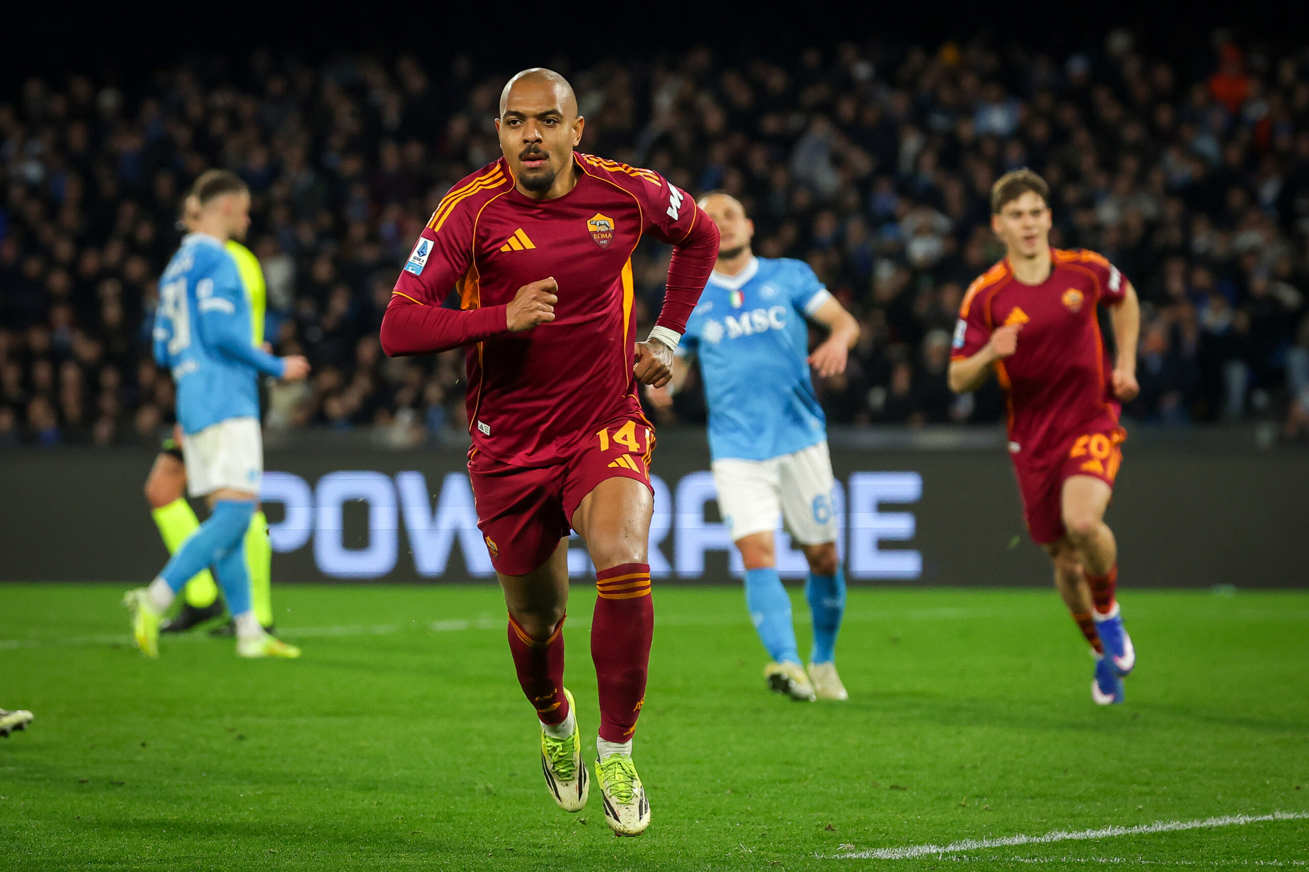 serie a napoli and roma draw 2 2 the champions league race heats up scaled