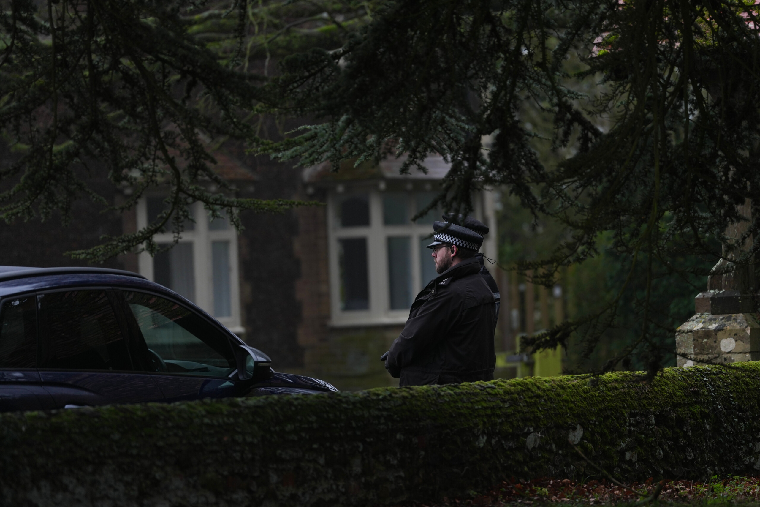 former prince andrew released after 12 hours of questioning scaled