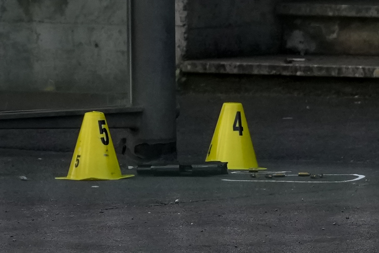 Death of drug dealer in Rogoredo, Police Headquarters: ‘Mansouri was not holding any weapon, which was brought and placed there afterwards’ 1 death of drug dealer in rogoredo police headquarters mansouri was not holding any weapon which was brought and placed there afterwards