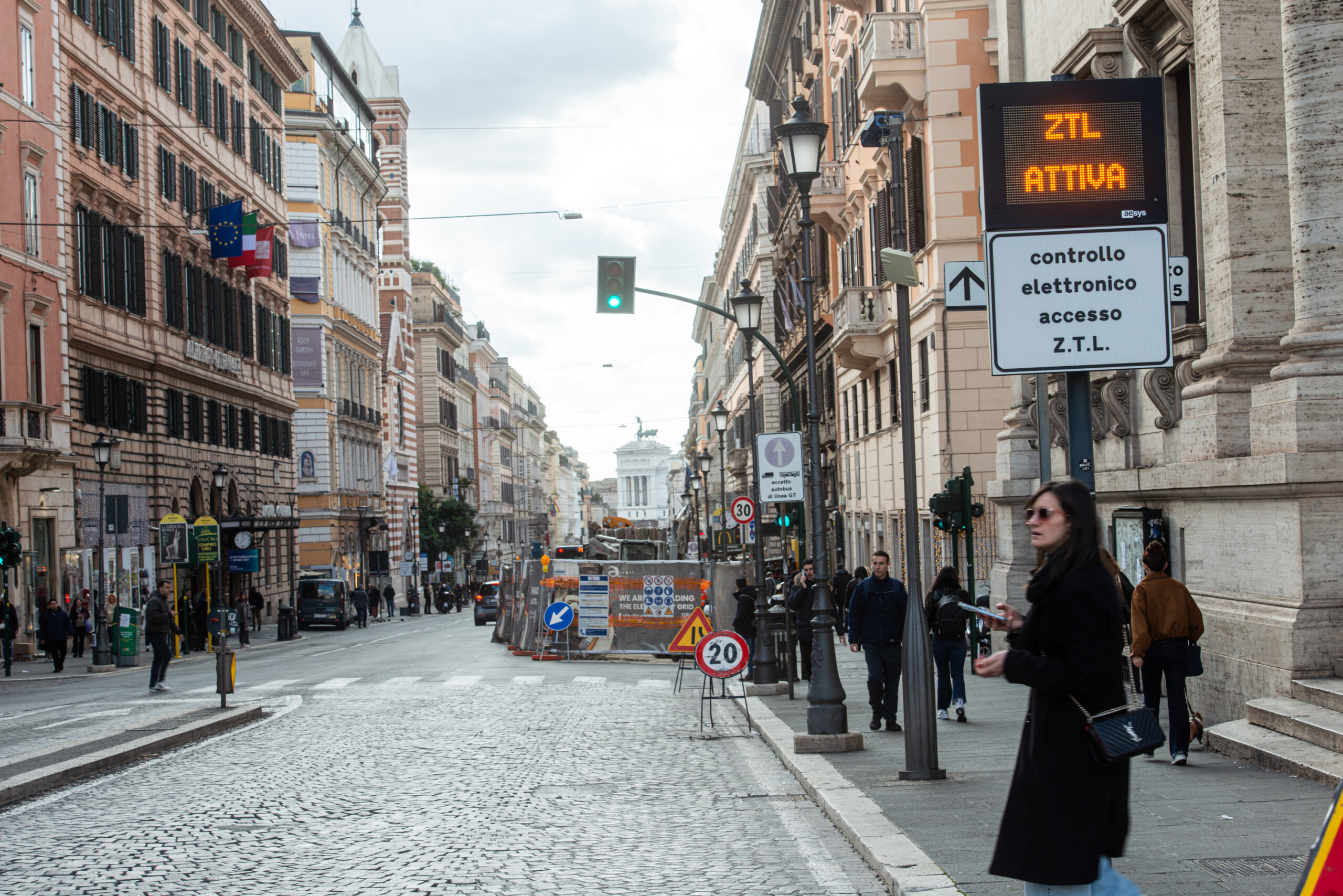 rome from 1 july paid restricted traffic zone for electric cars scaled