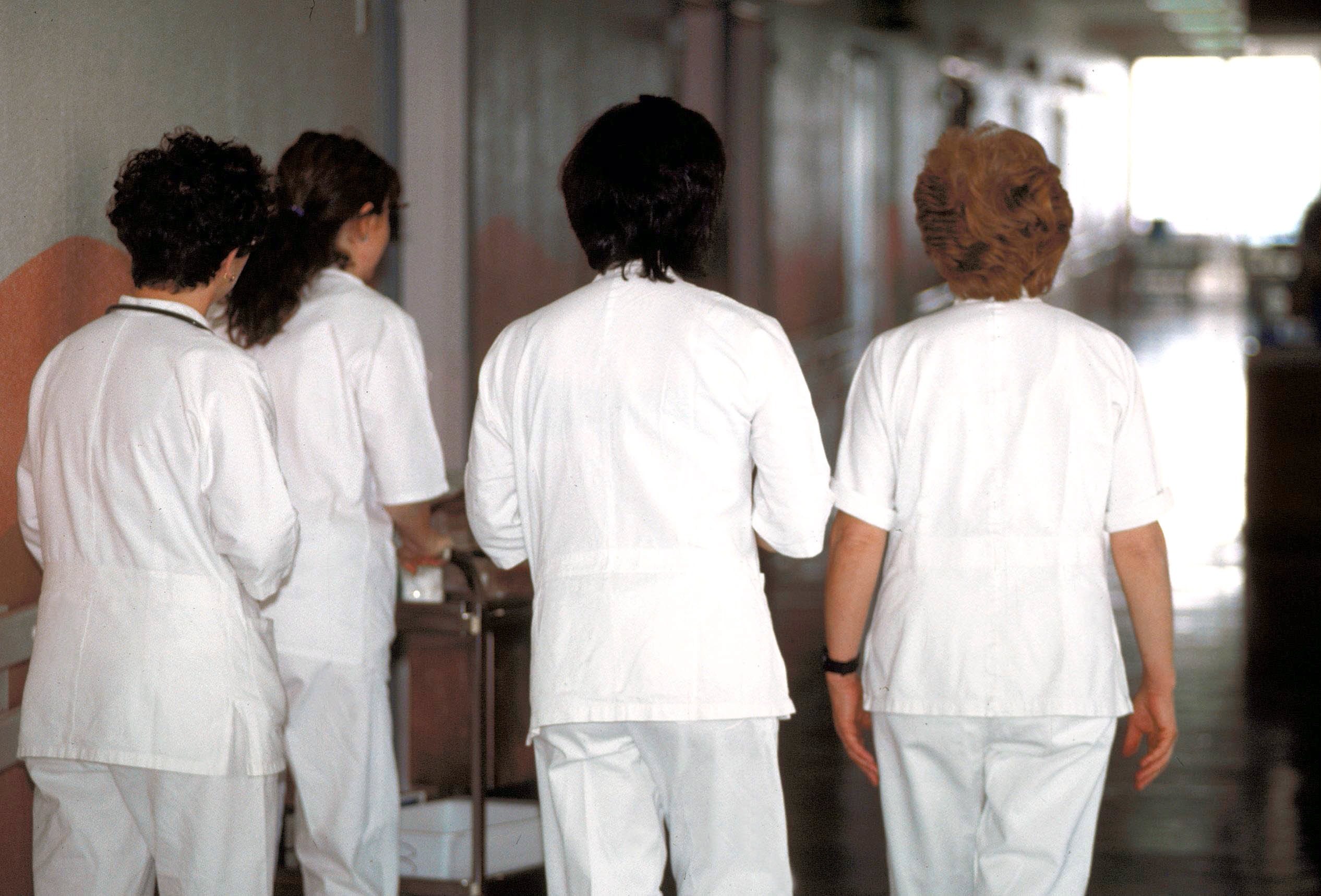 Work: National Collective Labour Agreement signed for doctors and healthcare managers, with pay rises and back pay on the way 1 work national collective labour agreement signed for doctors and healthcare managers with pay rises and back pay on the way