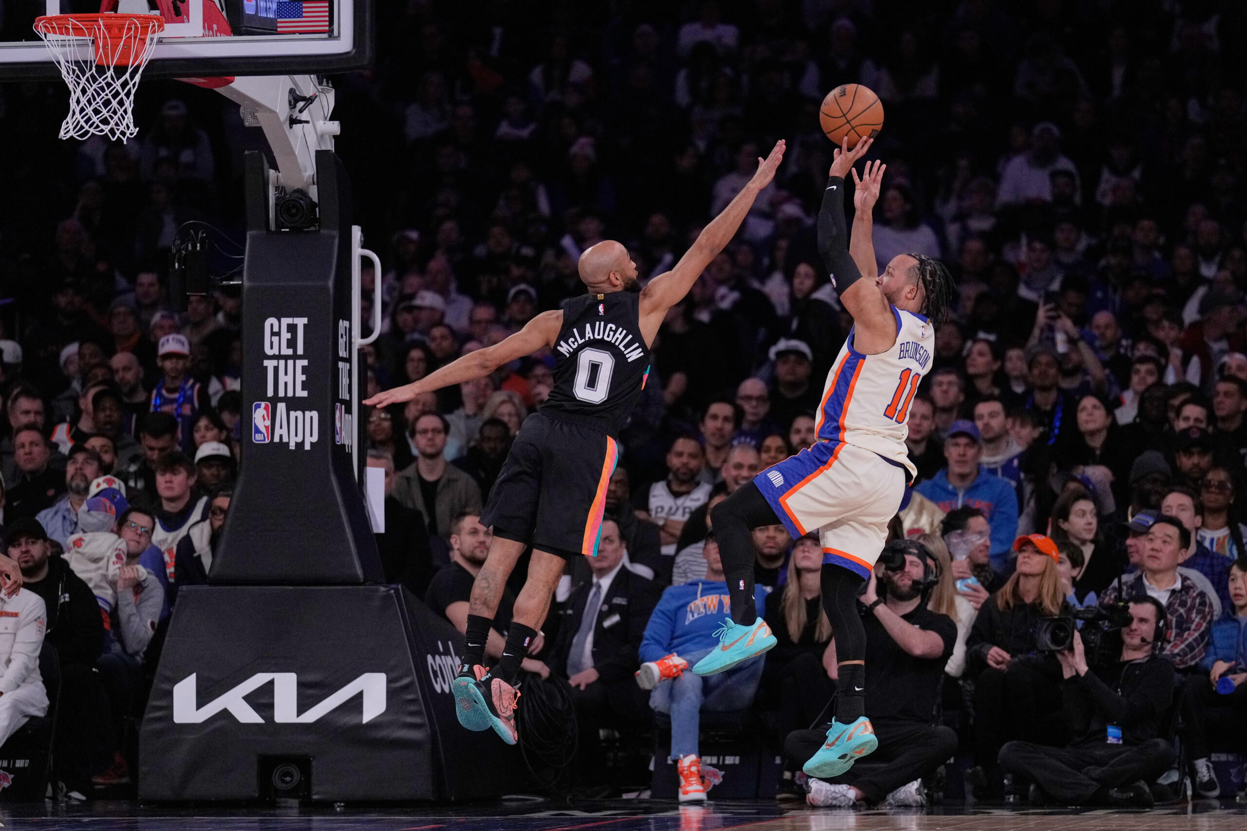 nba knicks halt spurs winning streak celtics and lakers win scaled