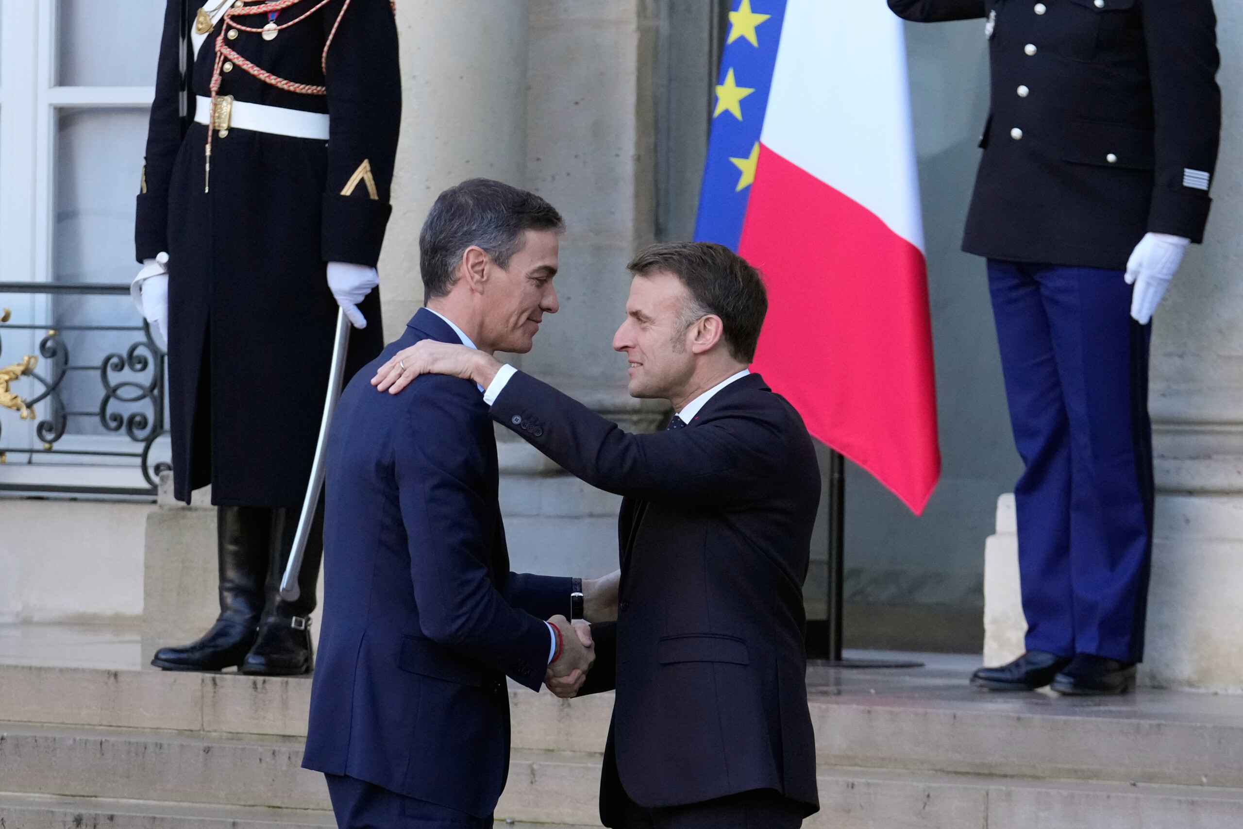 Iran, Macron speaks with Sánchez: "Solidarity for threats of economic coercion" 1 iran macron speaks with sanchez solidarity for threats of economic coercion scaled