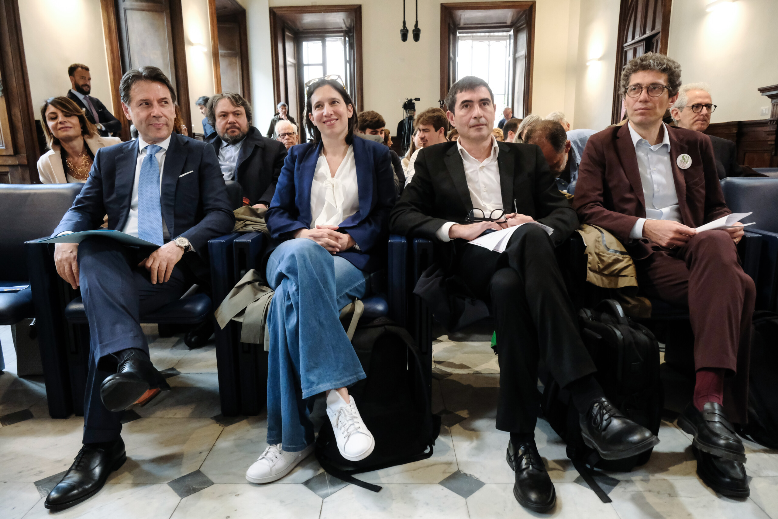 iran pde28091m5se28091avse28091europa resolution immediate ceasee28091fire and resumption of negotiations scaled