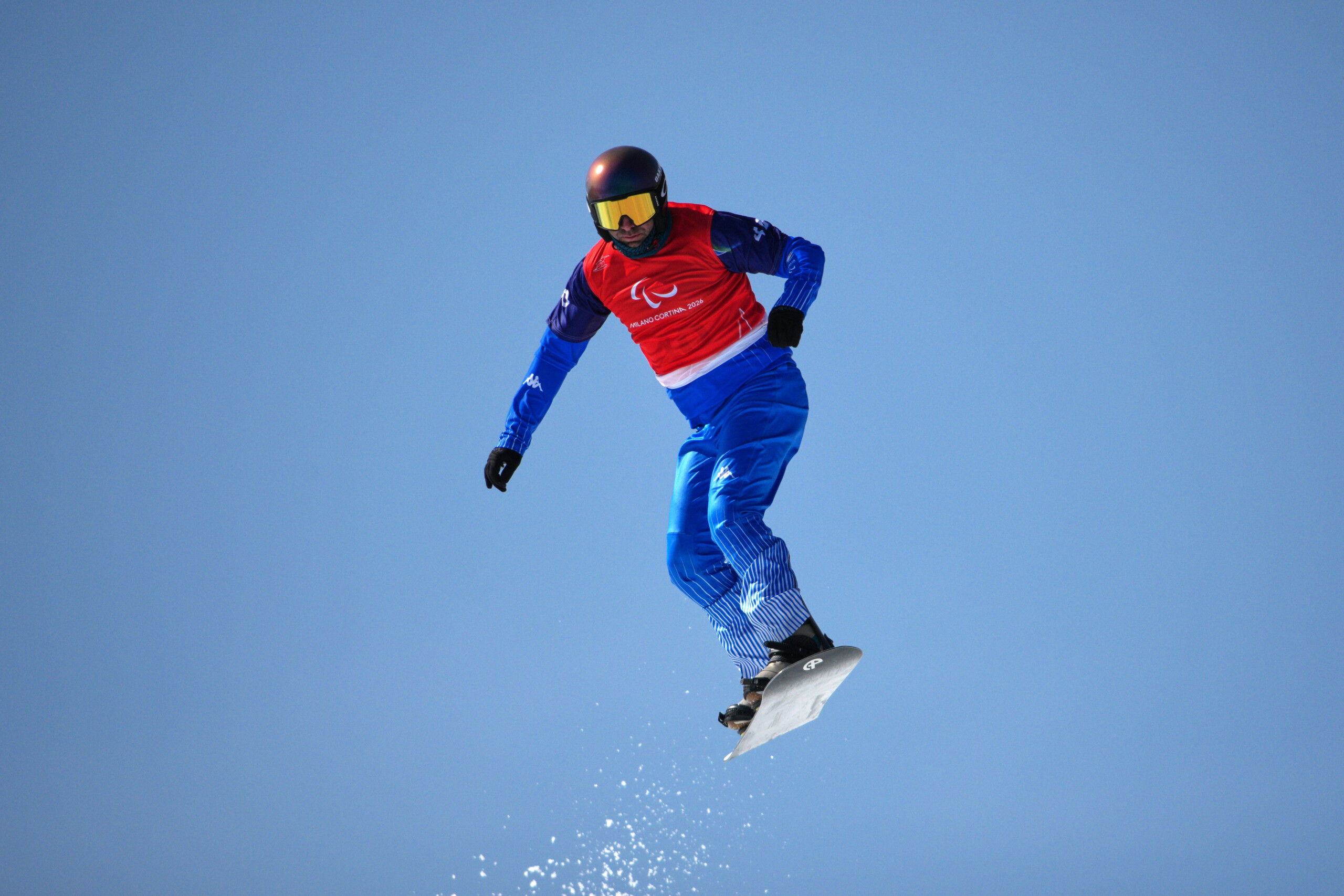 milan cortina paralympics first gold medal for perathoner in snowboarding scaled
