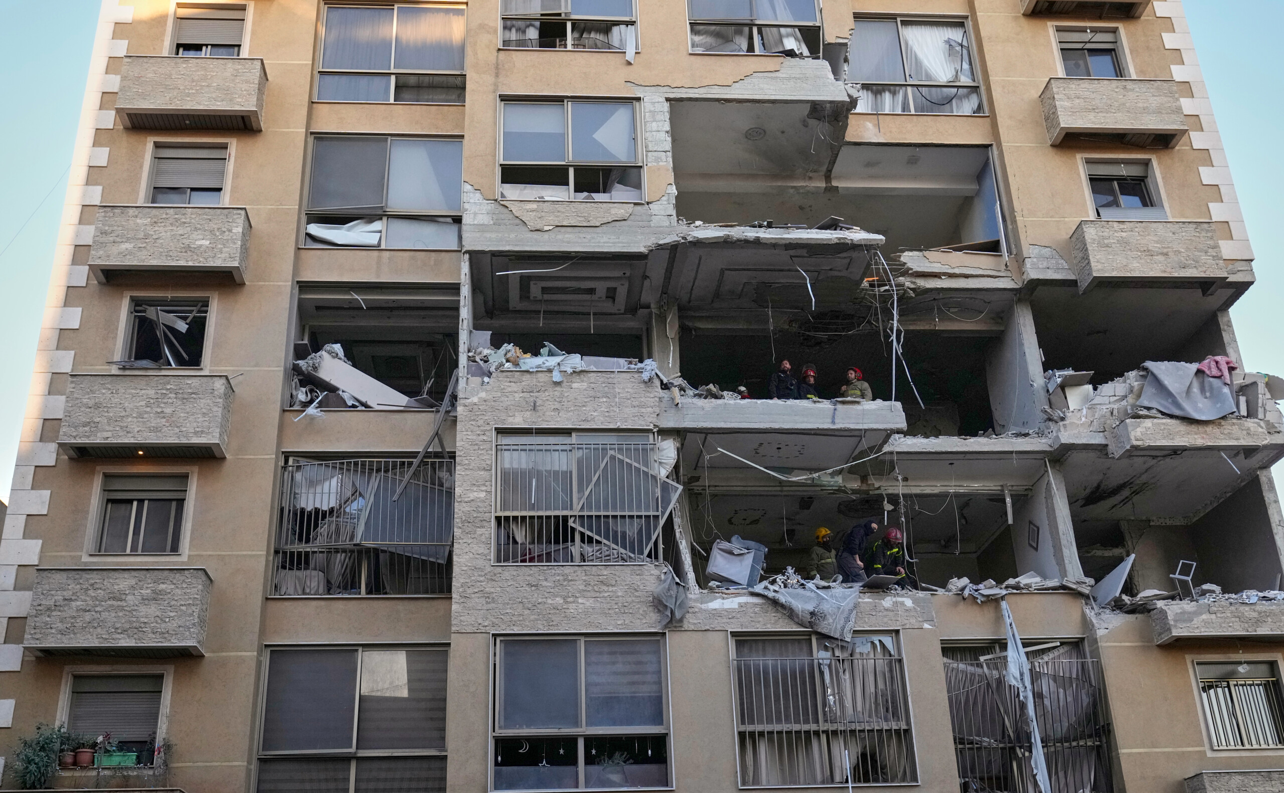 iran 4 killed in israeli attack on building in central beirut scaled