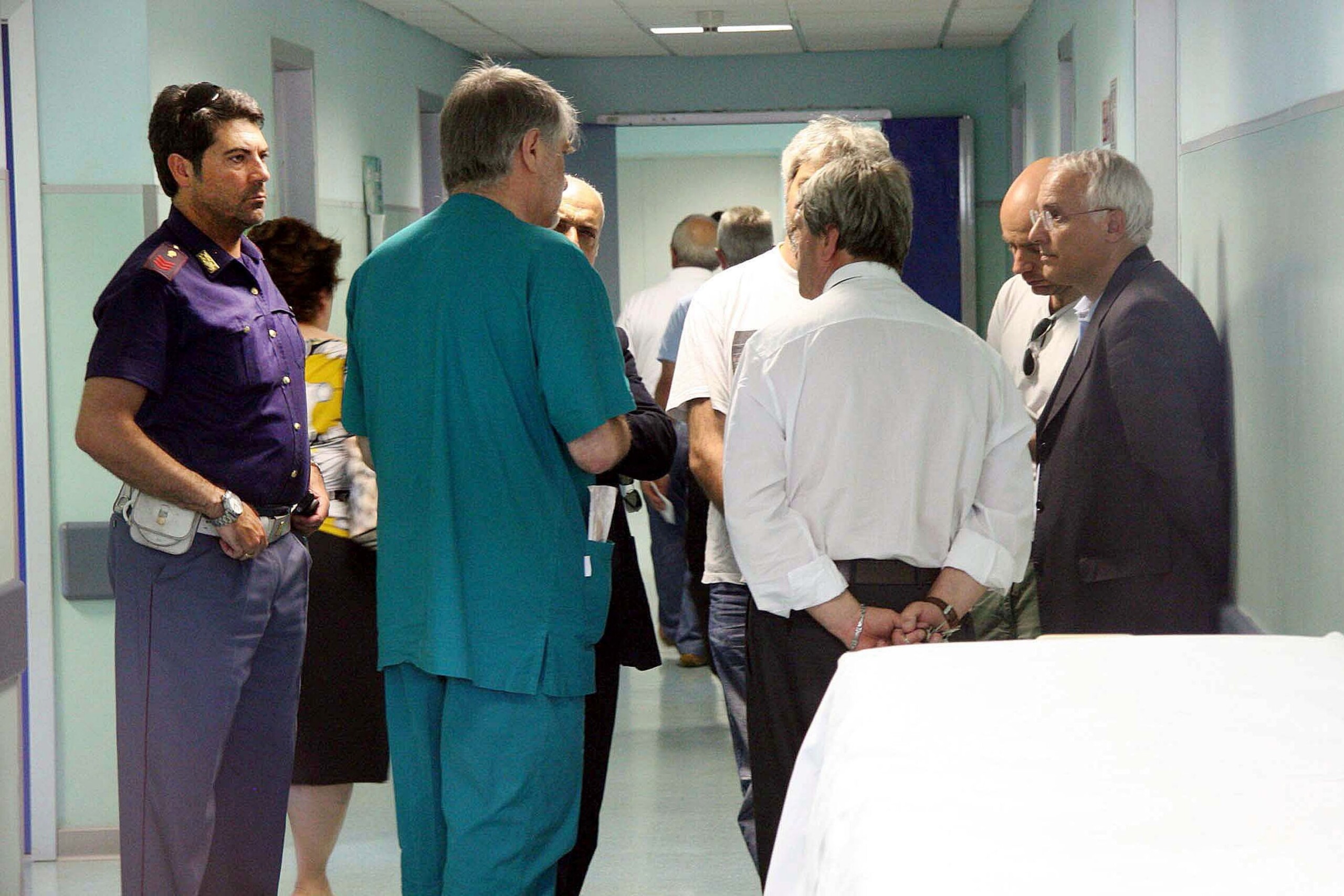 assaults on healthcare personnel 43 report incidents scaled