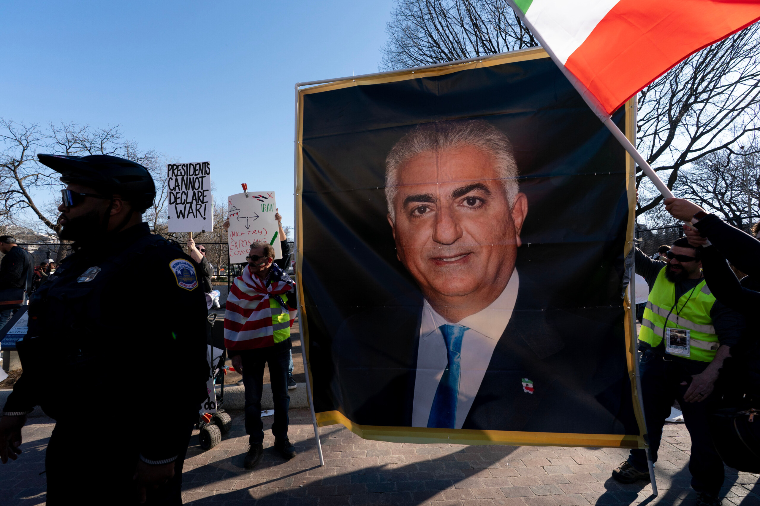 iran reza pahlavi ready to lead transition after regimes fall scaled