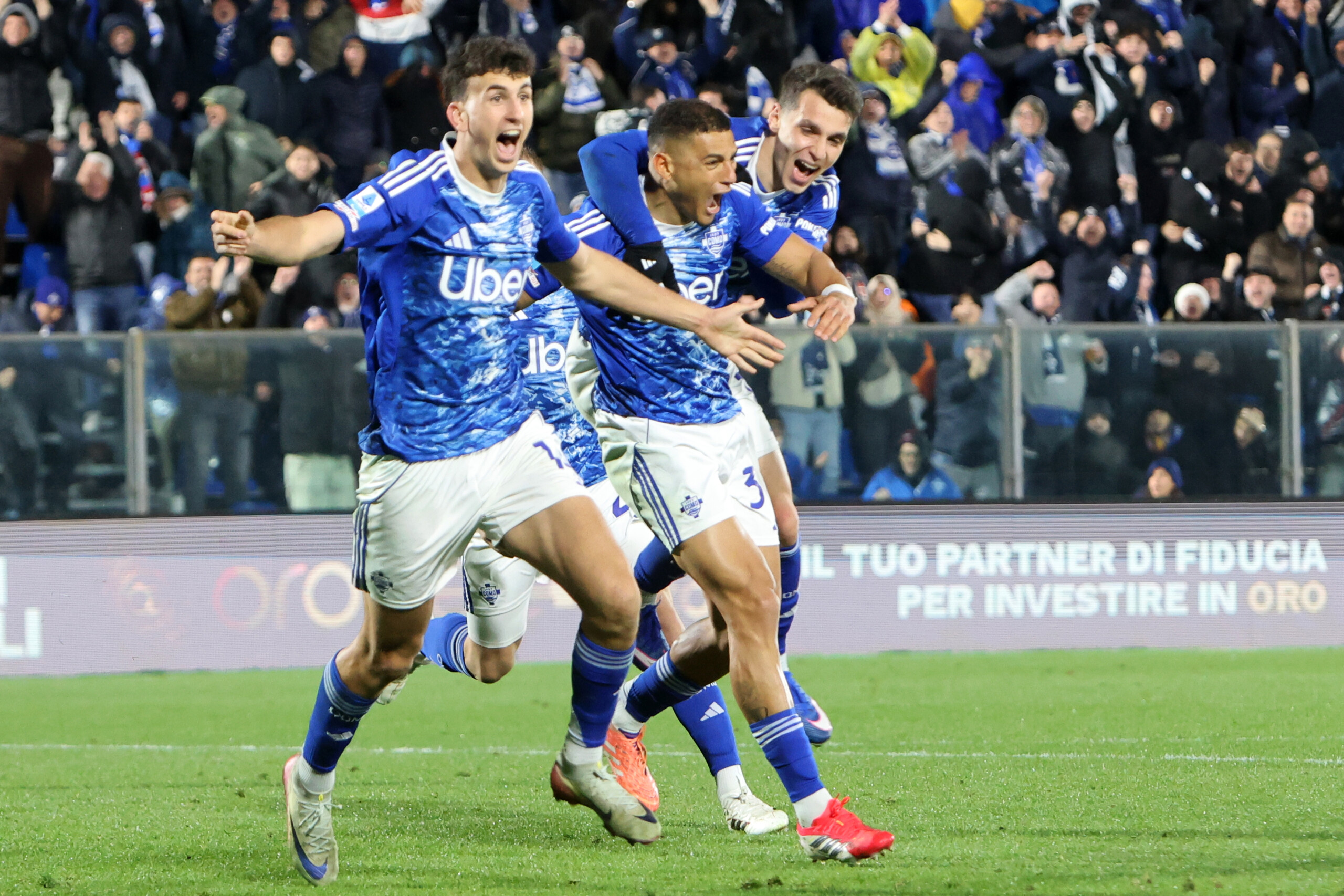 serie a como 2 1 roma the larians face a decisive match in the race for champions league qualification scaled