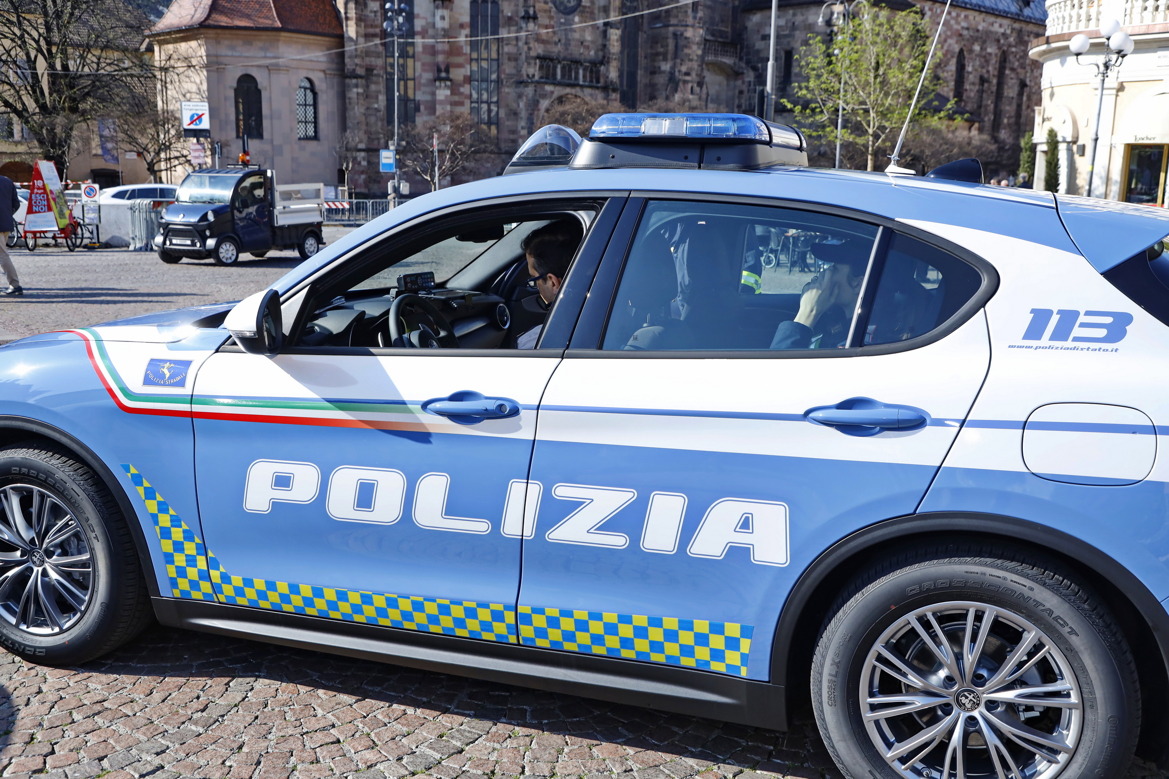 reggio calabria 29 year old woman struck and killed by a hit and run driver