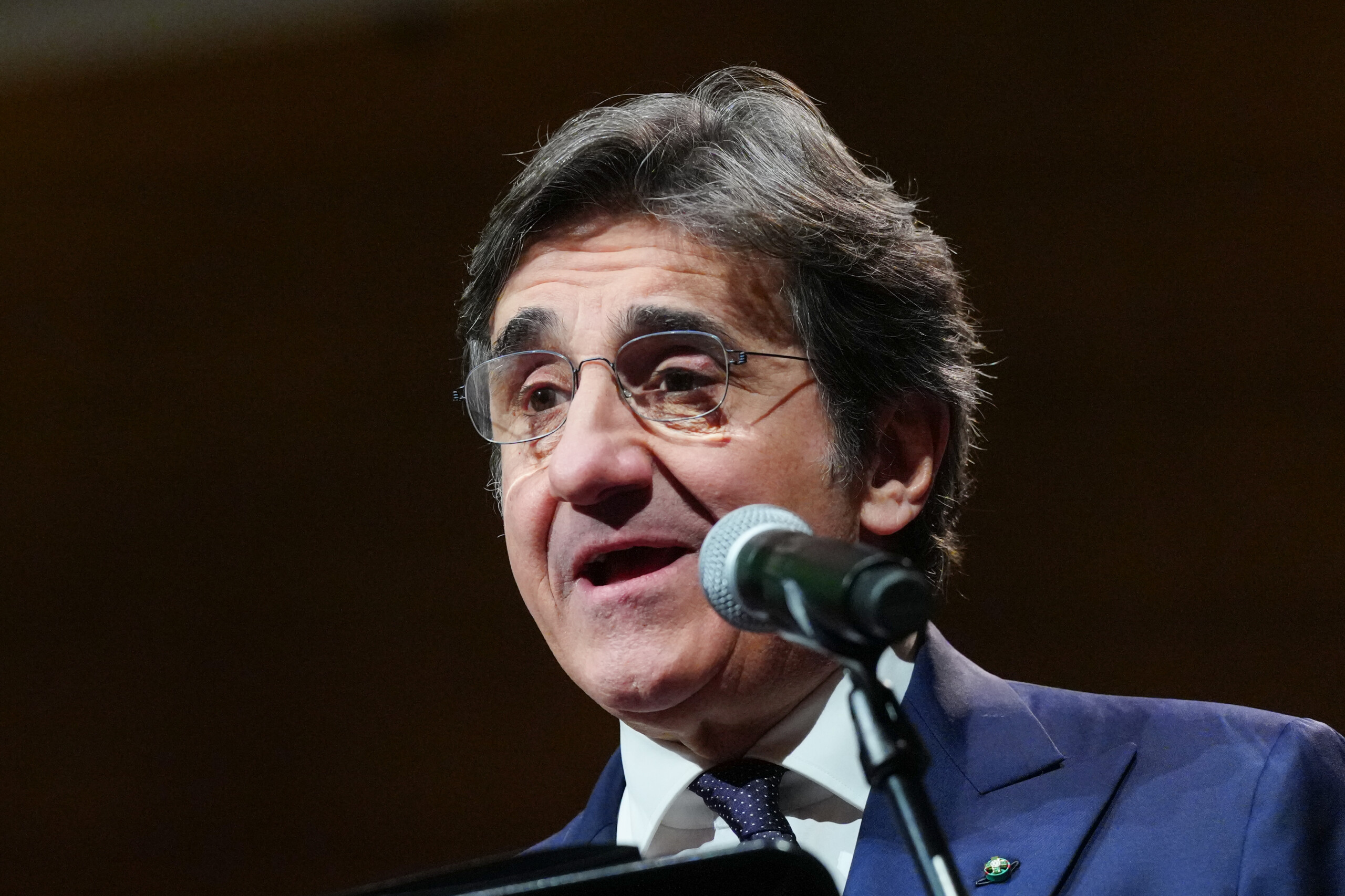 graffiti targeting urbano cairo in masio 72 year old reported to the police scaled