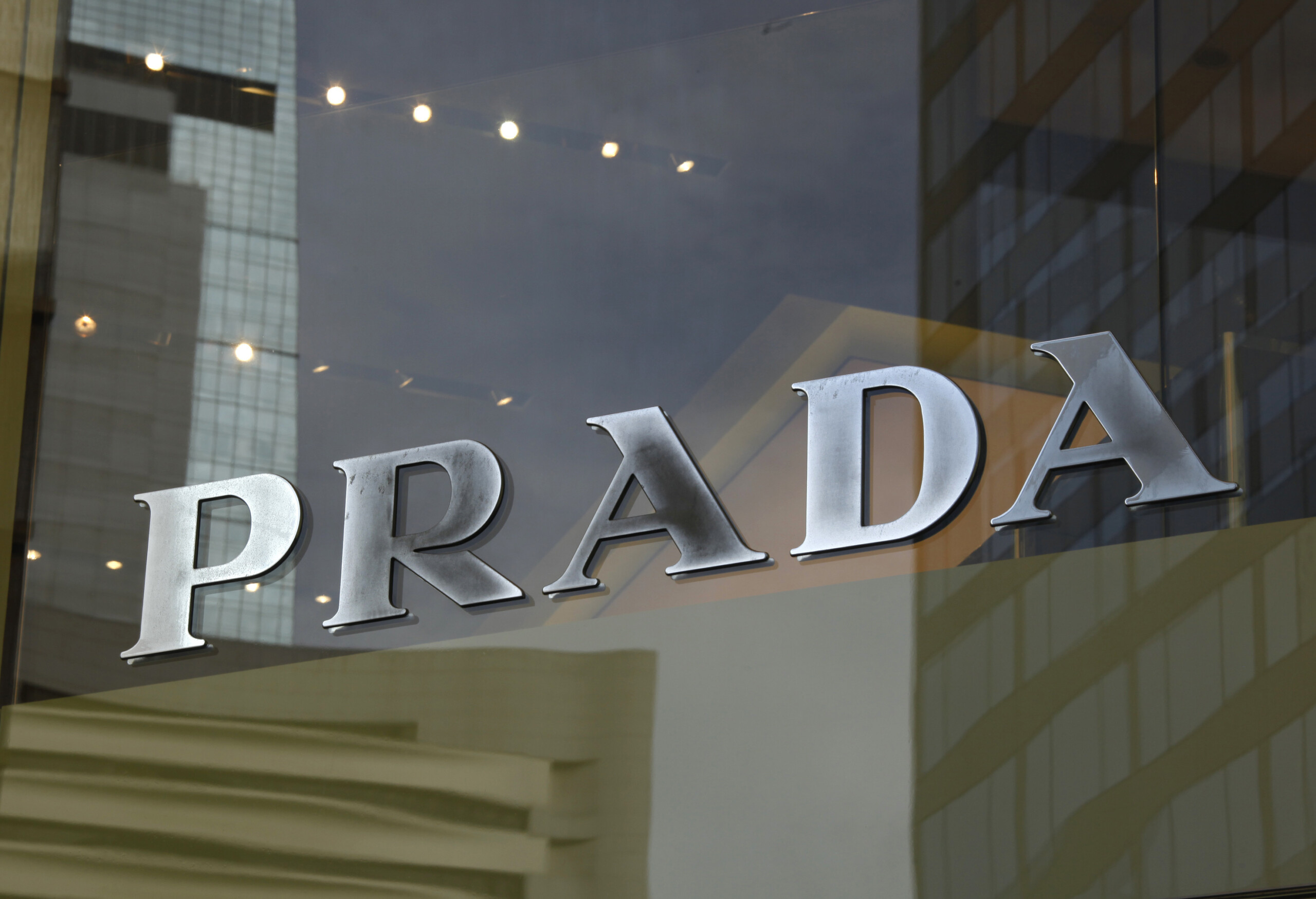 venice theft at prada facility in dolo hundreds of shoes stolen scaled