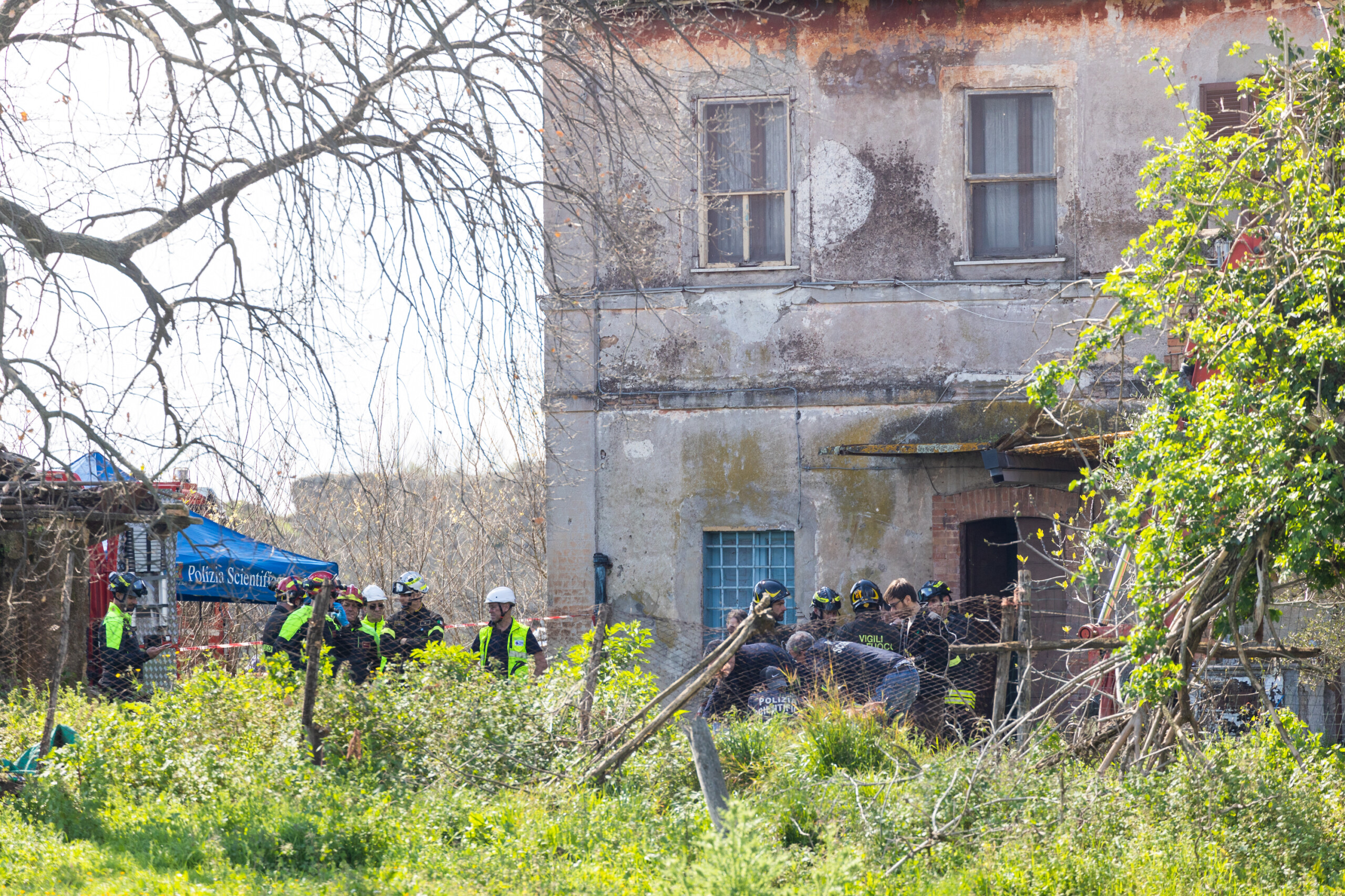 rome among investigative hypotheses anarchists target not far from bomb making site scaled